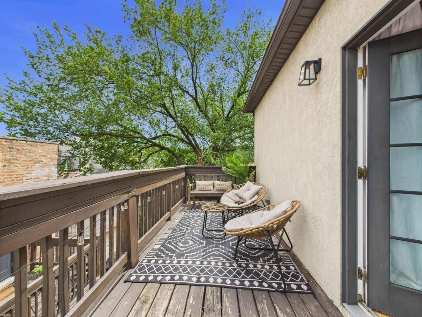 Apartment Spacious 4br With Outdoor Oasis *