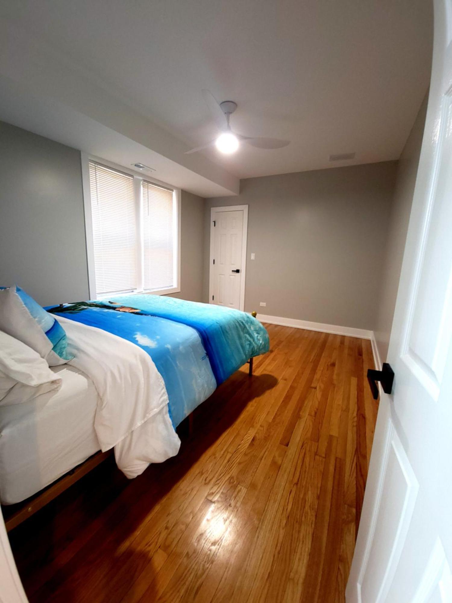 Apartment Beautiful 4 Bedroom 2 Bathroom Near Everything