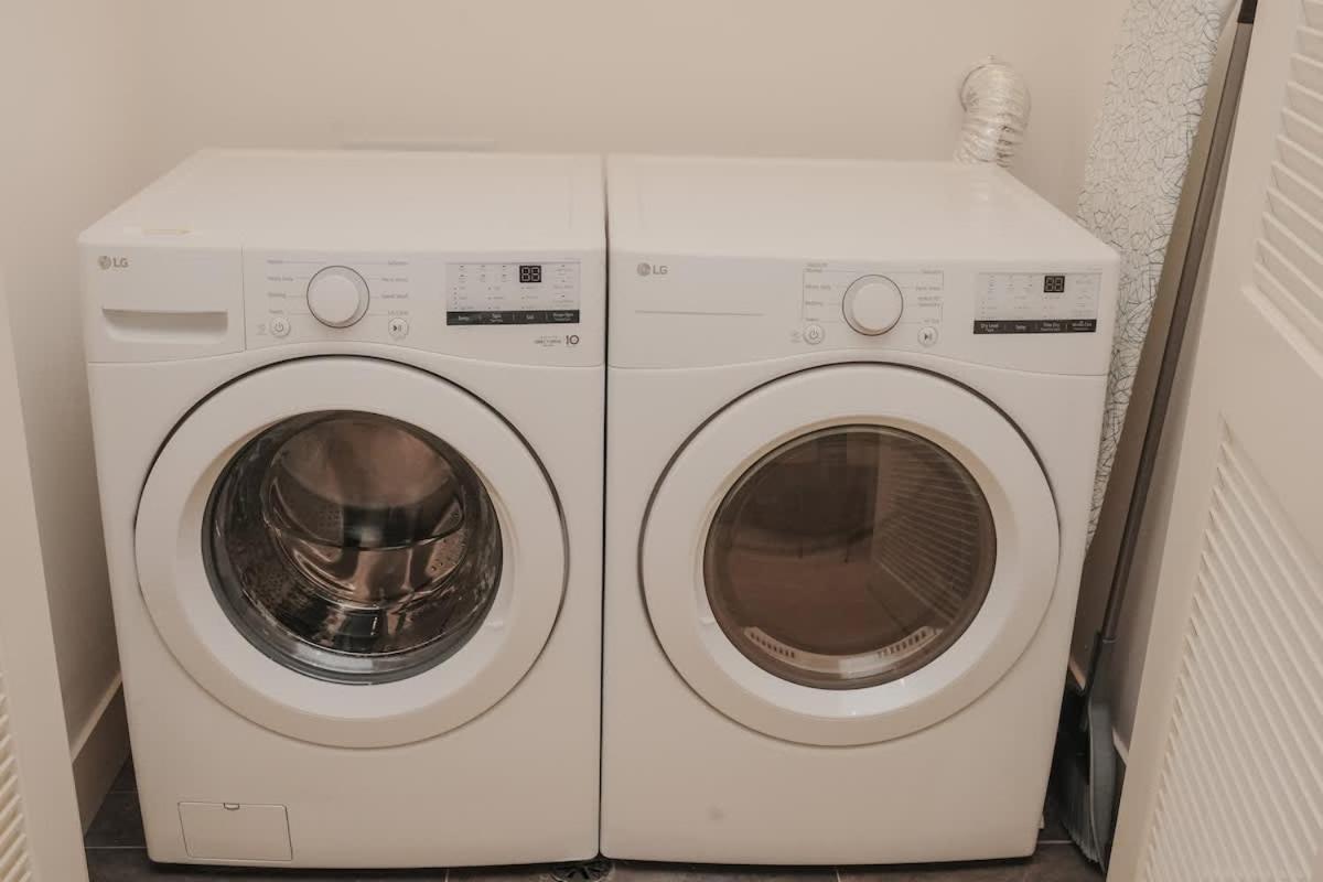 River North Private Balcony With In And Out Parking Apartment