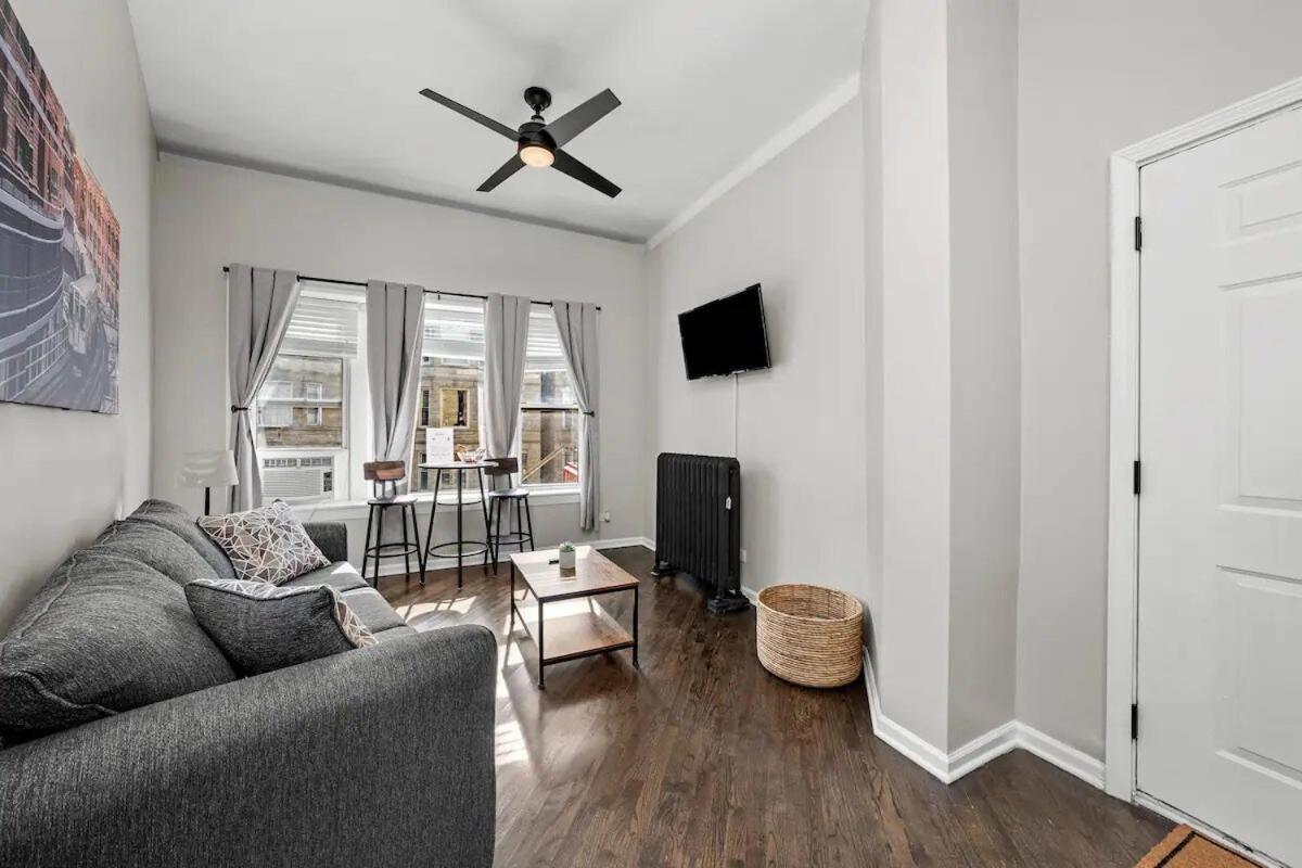 Cozy 1 Bedroom Near Logan Sq Apartment Chicago
