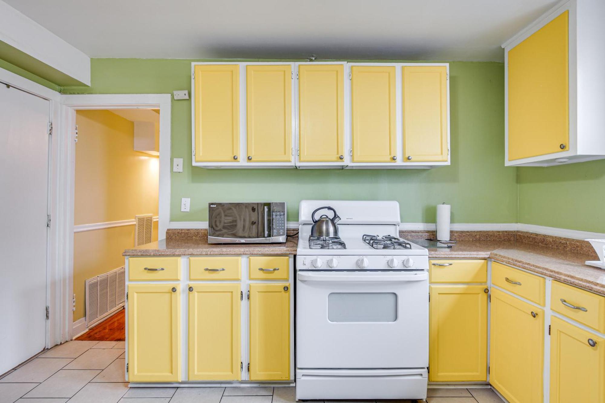 Less Than 2 Mi To Uchicago Near Bus Stops! Apartment