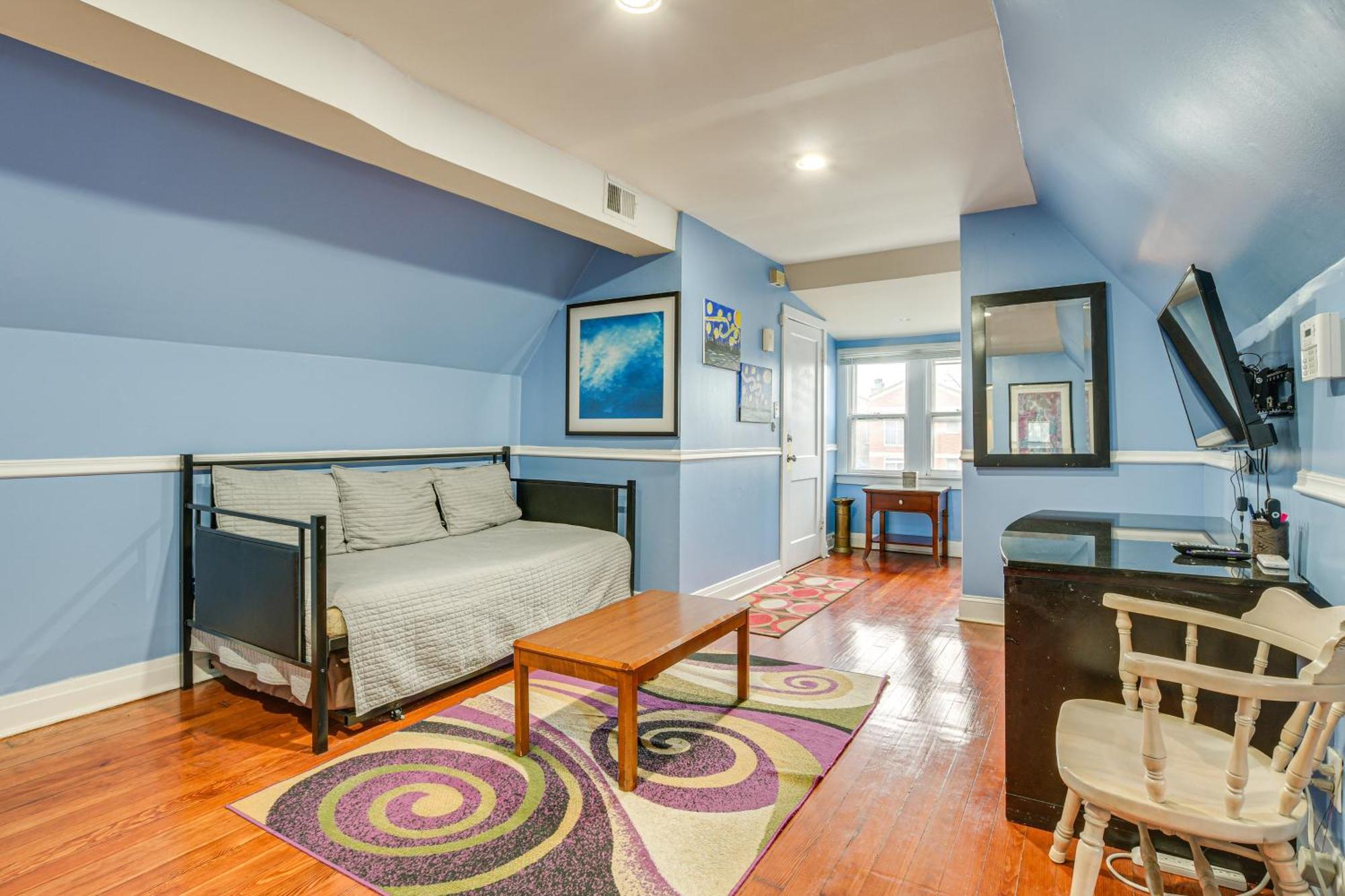 Apartment Less Than 2 Mi To Uchicago Near Bus Stops! Chicago