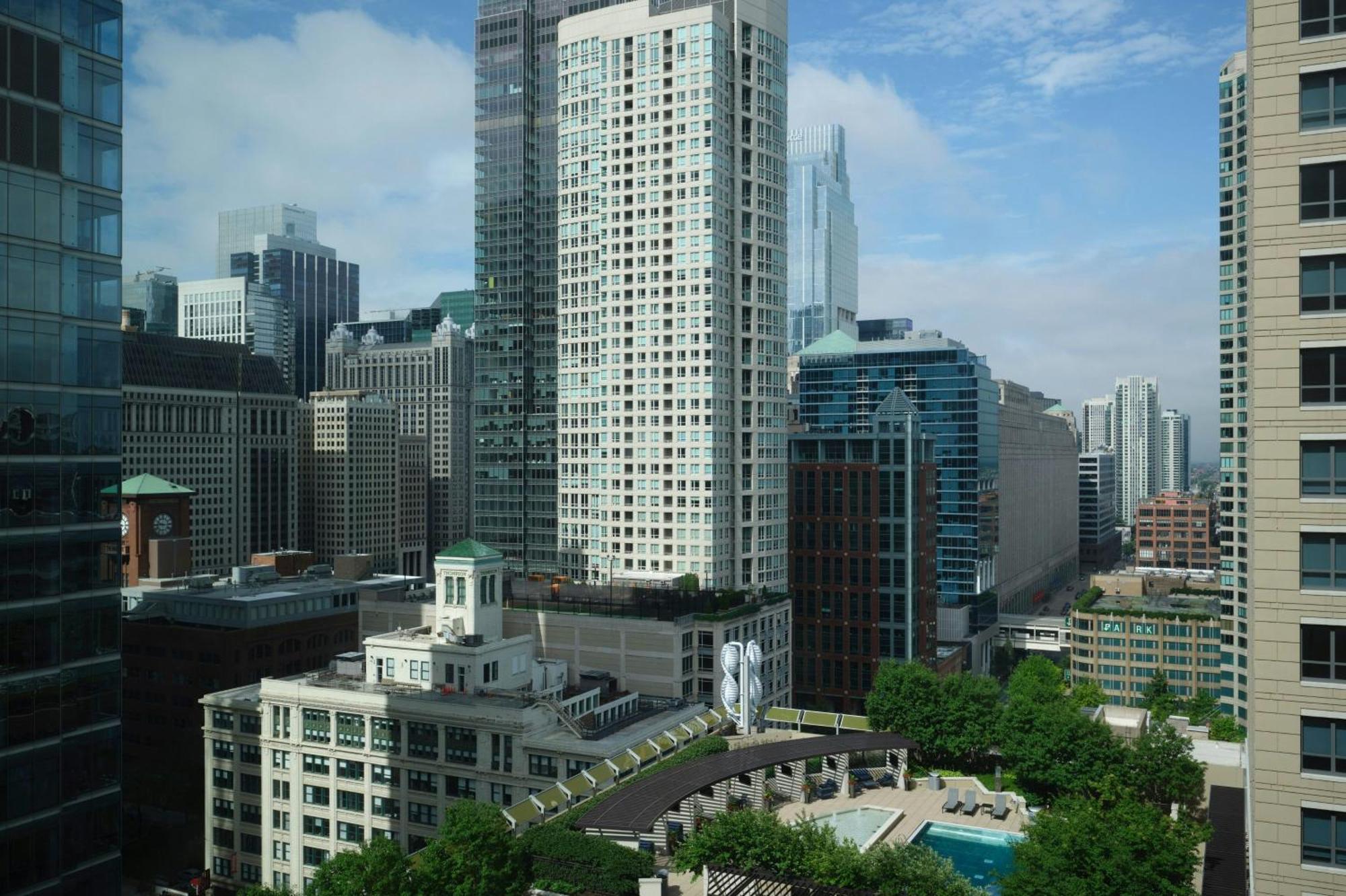 By Marriott Downtown/river North Hotel