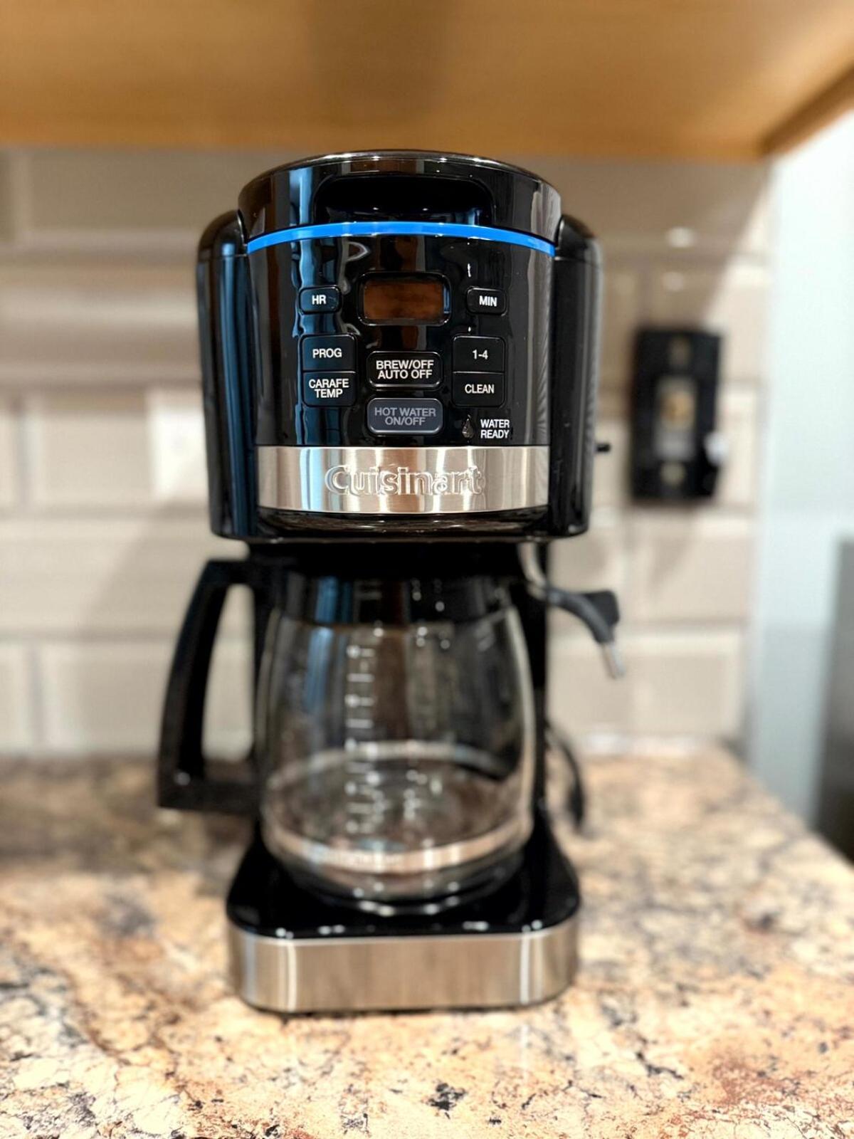 Cozy 1br Retreat Near Transit, Dining And Parking