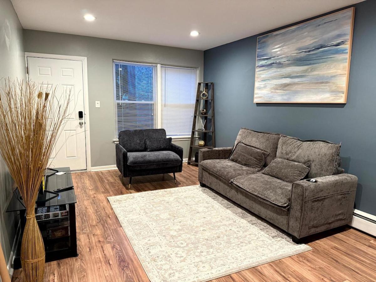 Cozy 1br Retreat Near Transit, Dining And Parking *