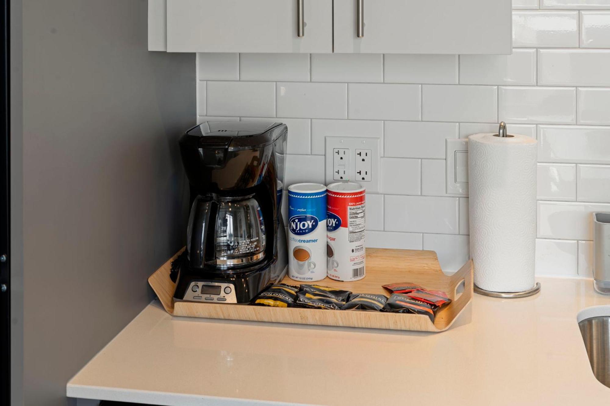 2br Escape Bright Sleek Spacious * Chicago