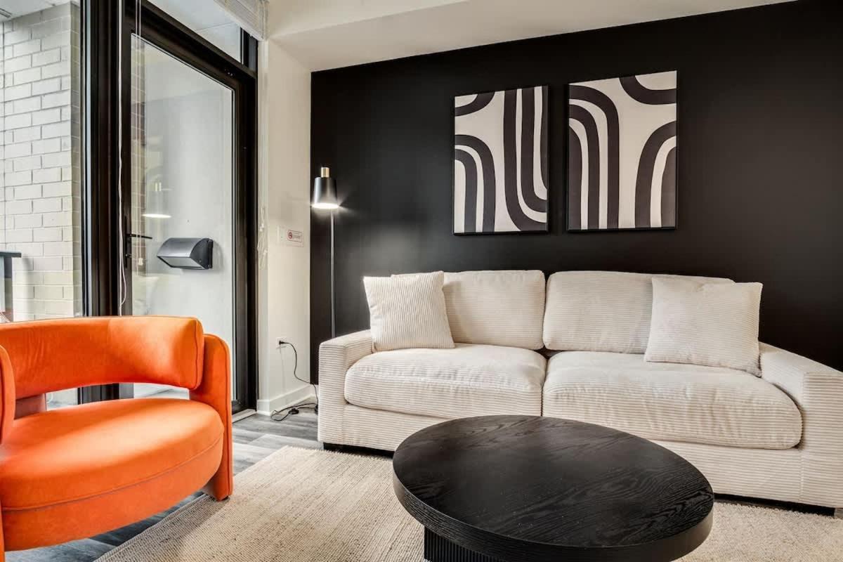 Apartment Boulevard Walk Everywhere 5 Mins To Magnificent Mile River North 04