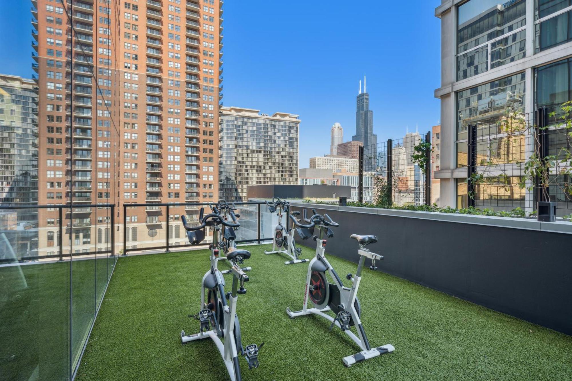 Sentral Michigan Avenue Hotel