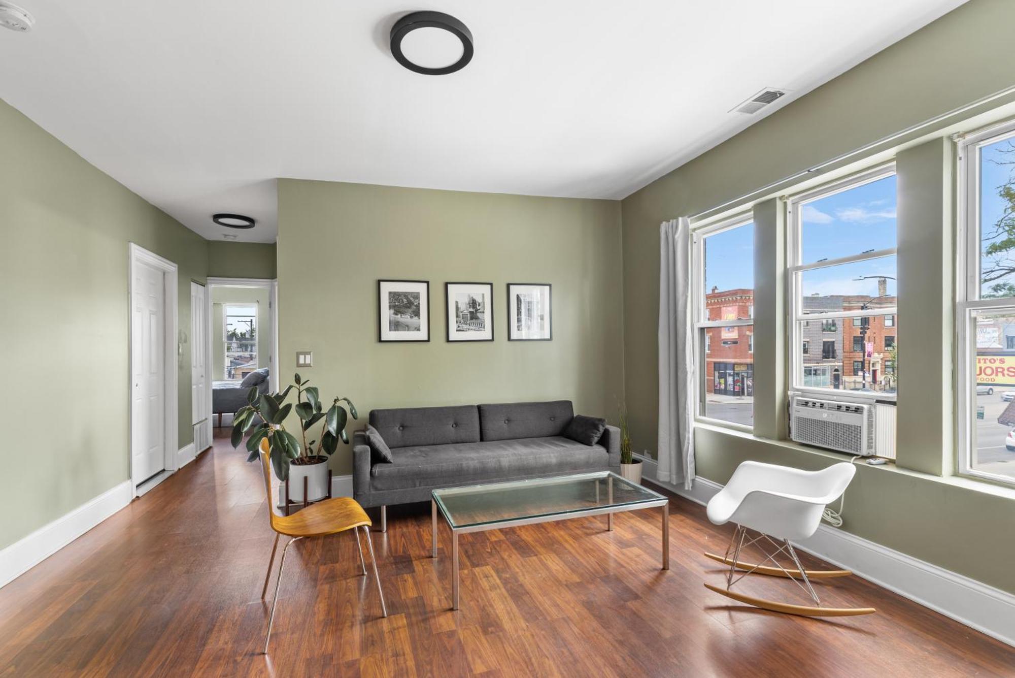 Aparthotel Private In Stylish Humboldt Park Retreat Chicago