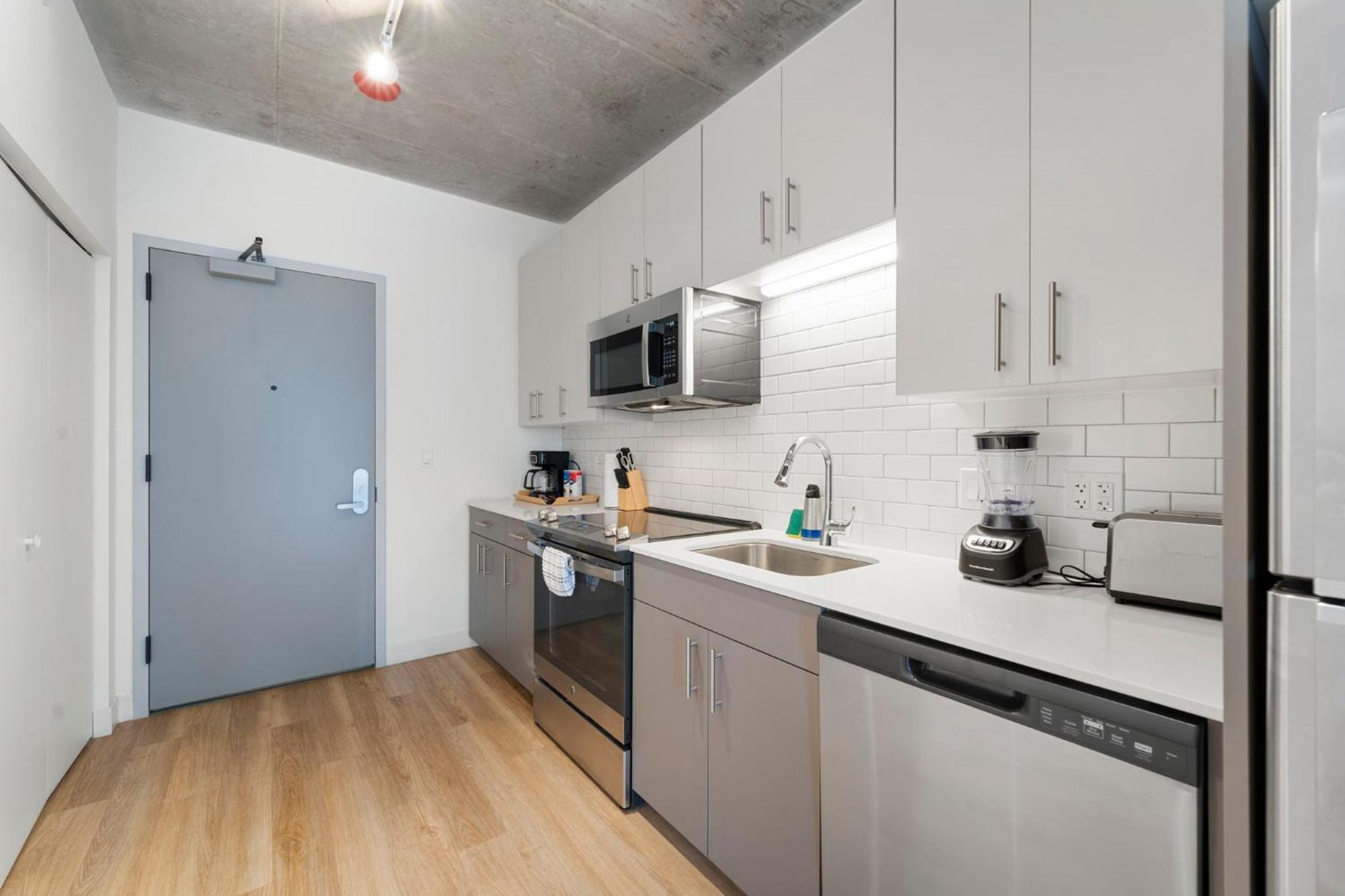 High-rise 4br W Views Comfort & Space Hotel Chicago