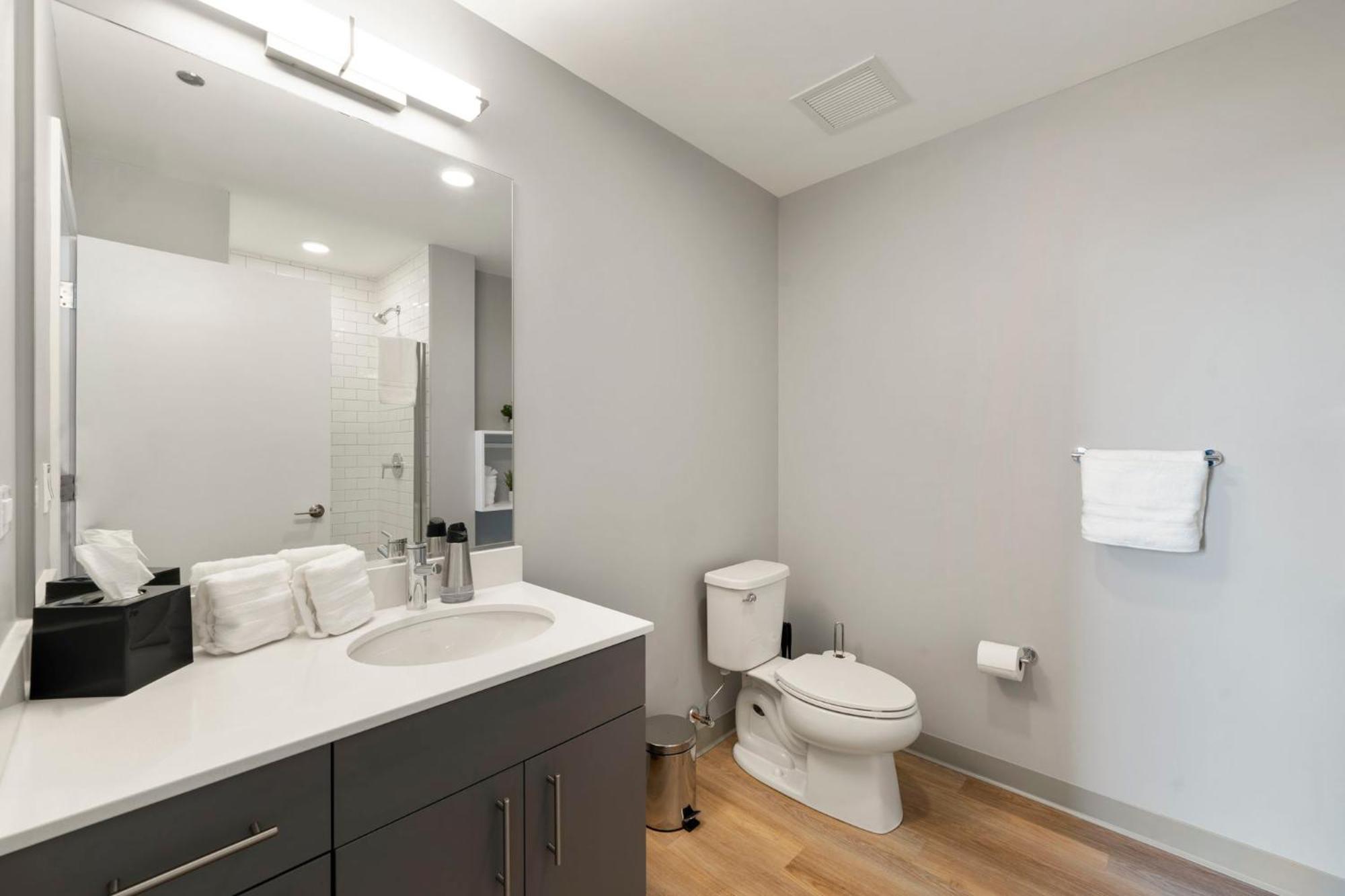 High-rise 4br W Views Comfort & Space Hotel *