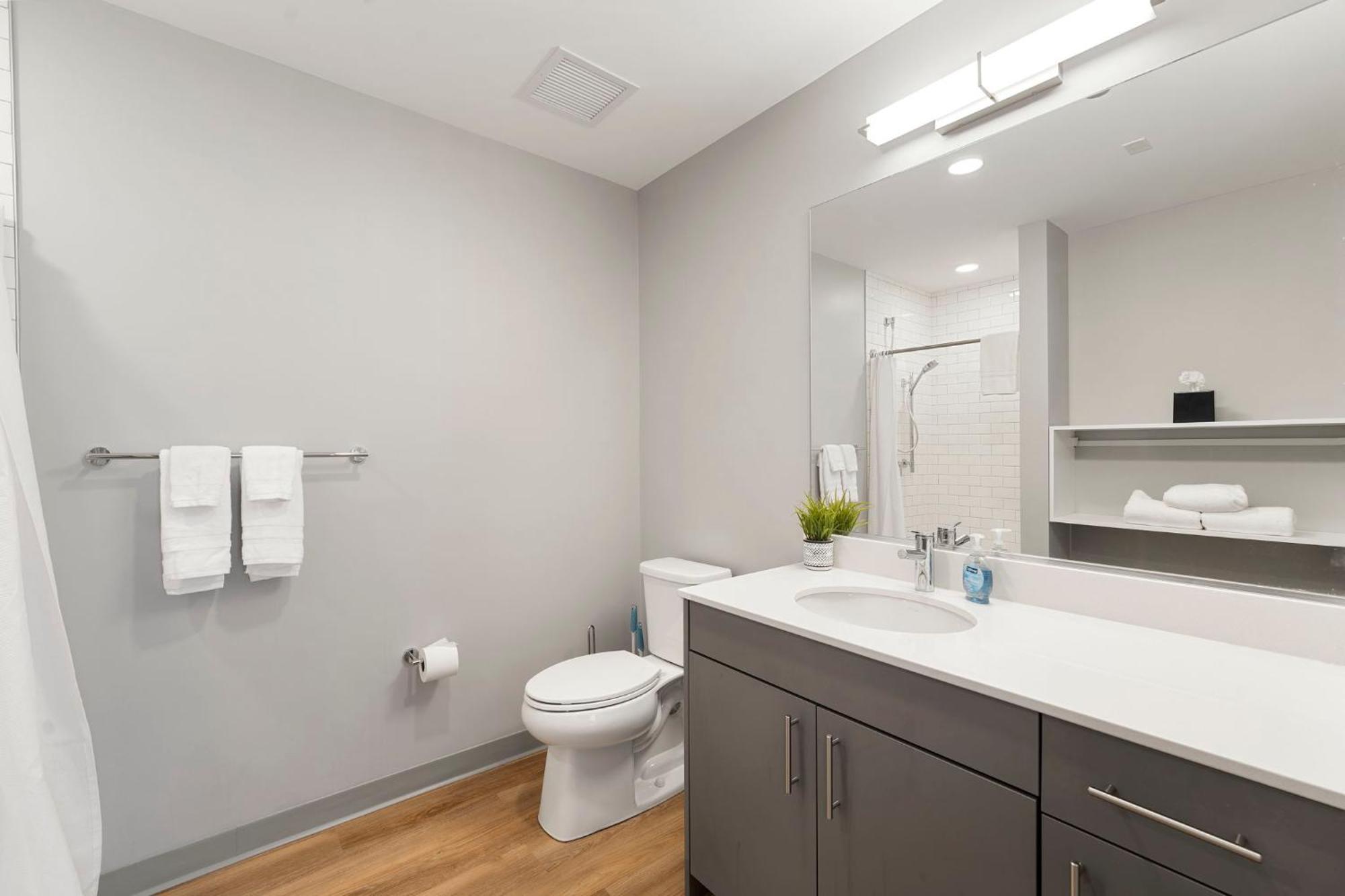 Escape Bright Sleek & Modern Chicago