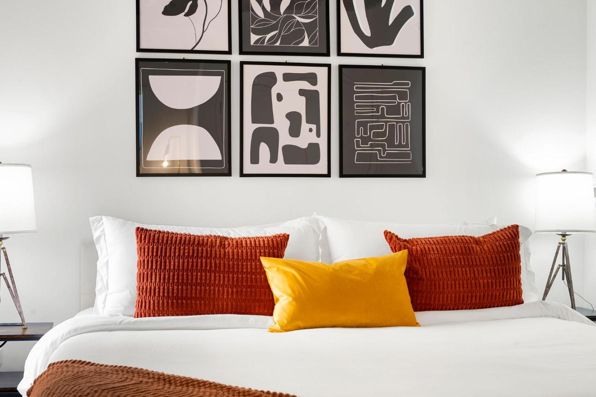 4br Modern Gem Sleek Bright & * Chicago