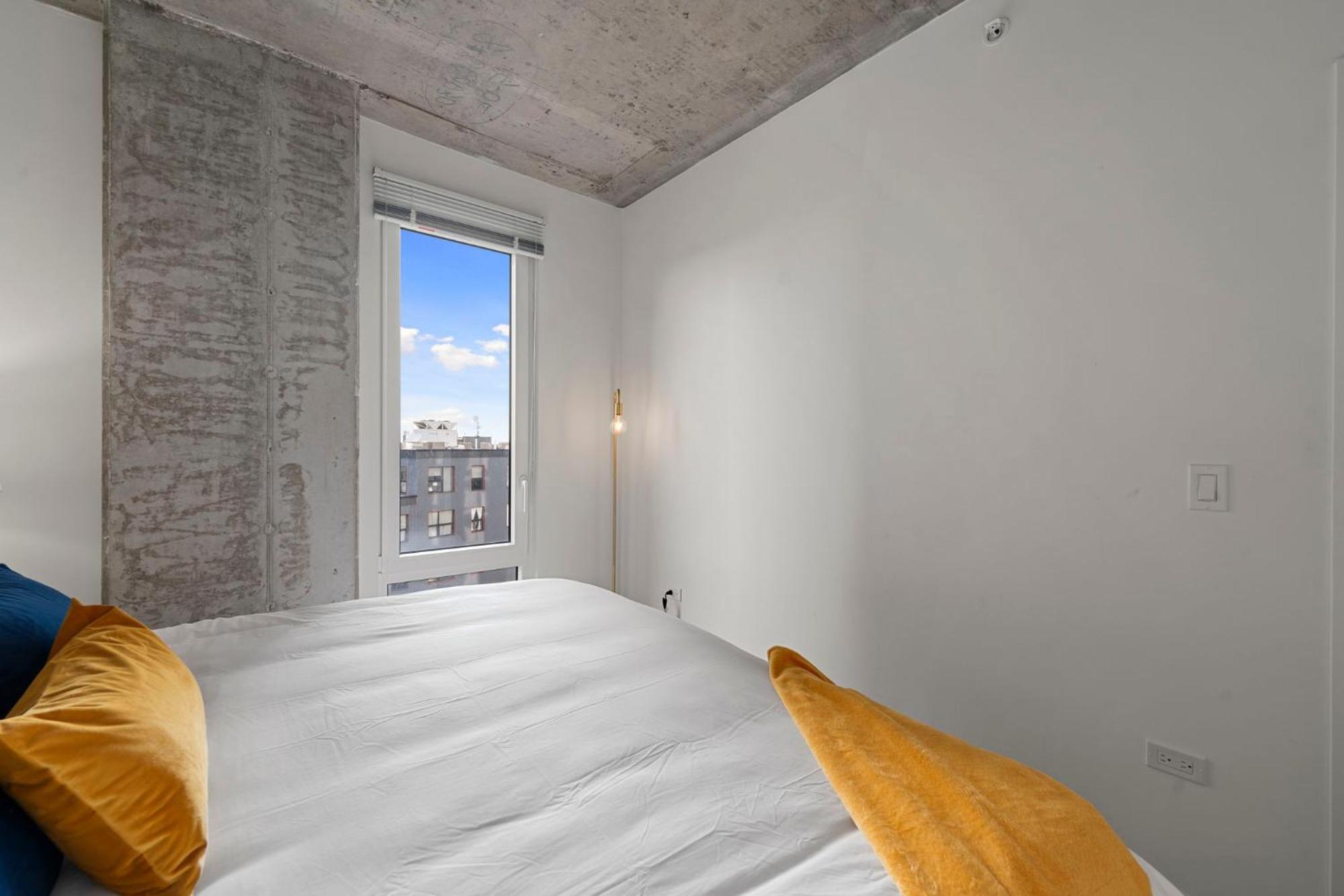 Hotel 4br Modern Gem Sleek Bright & *