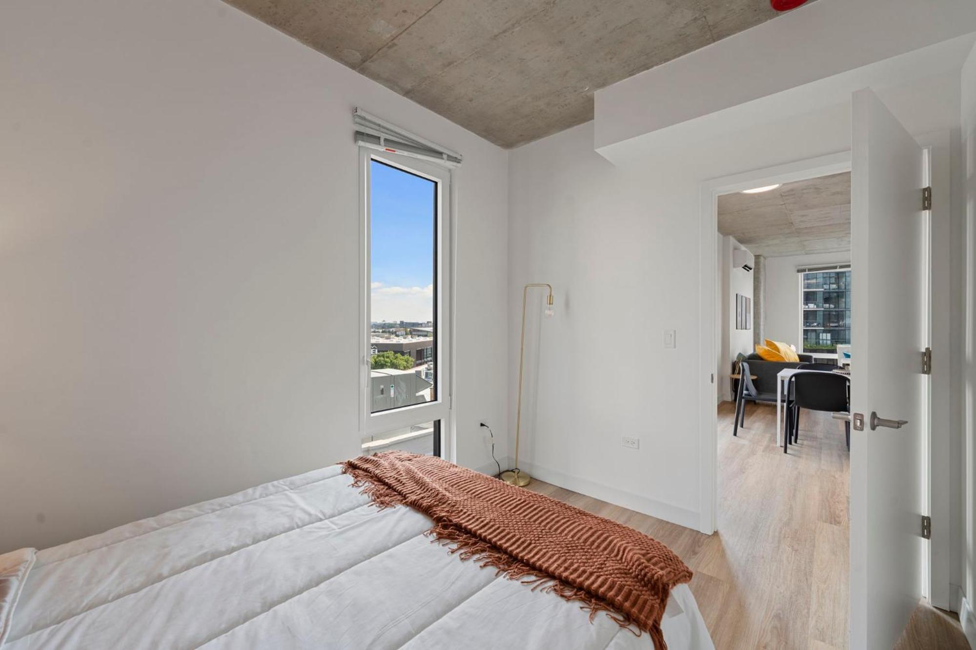 2br Escape Bright Sleek Spacious * Chicago