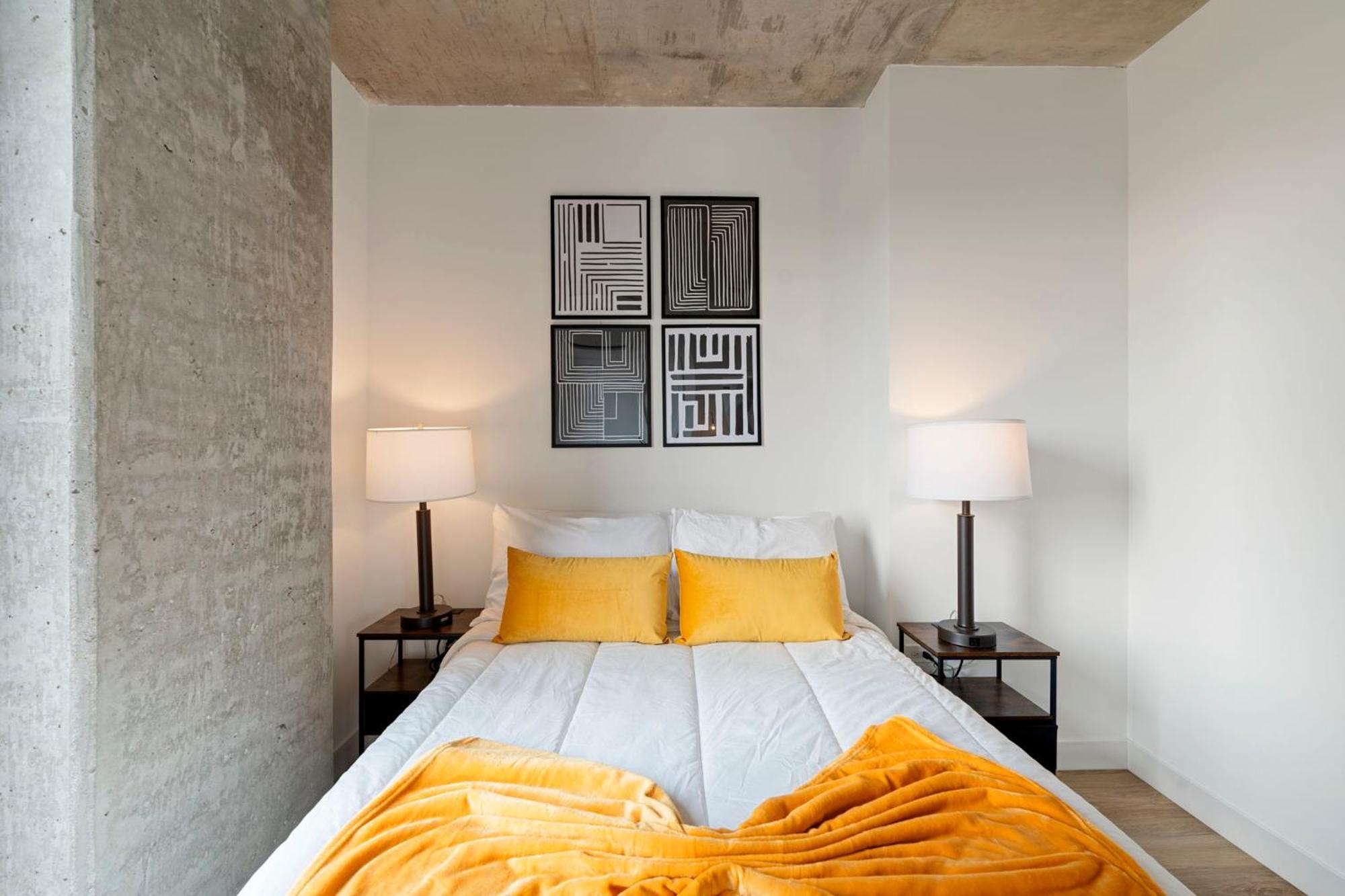 2br Escape Bright Sleek Spacious Hotel