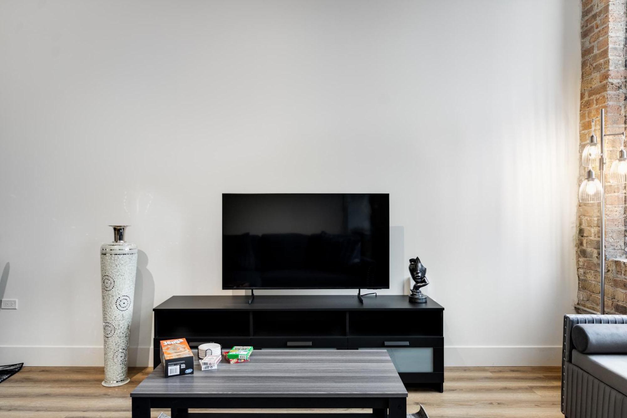 River North Rooftop With In And Out Parking 6 Chicago