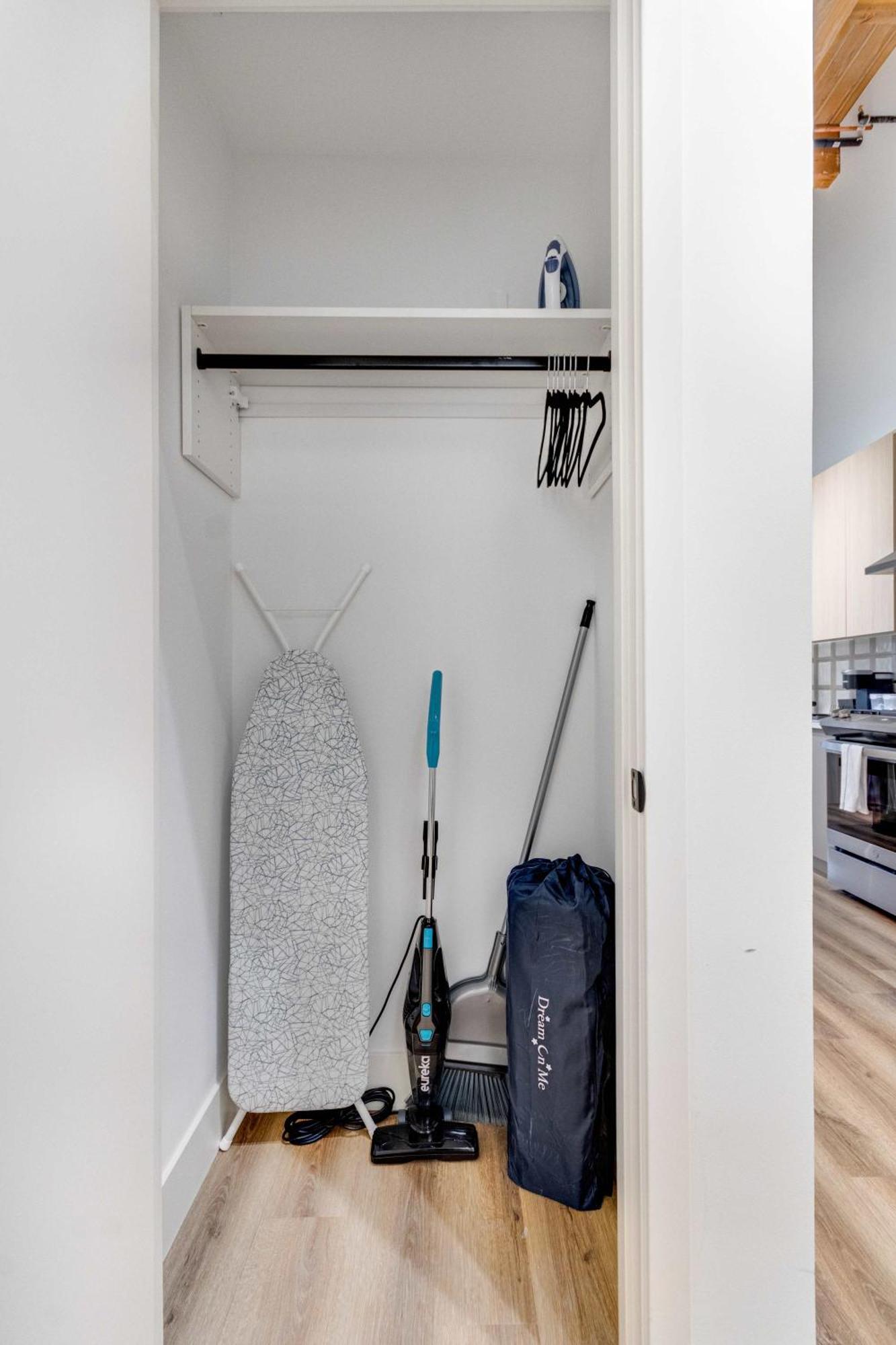 River North Rooftop With In And Out Parking 6 Apartment *