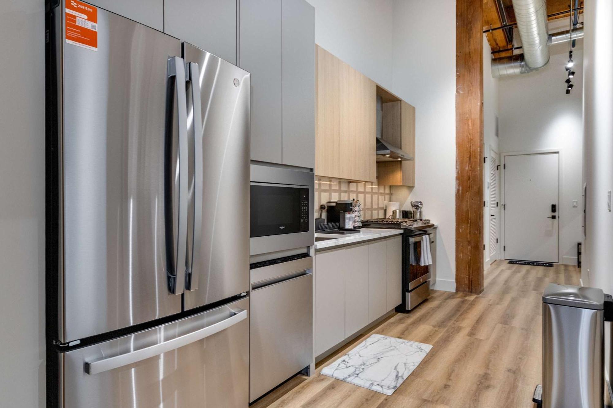 River North Rooftop With In And Out Parking 6