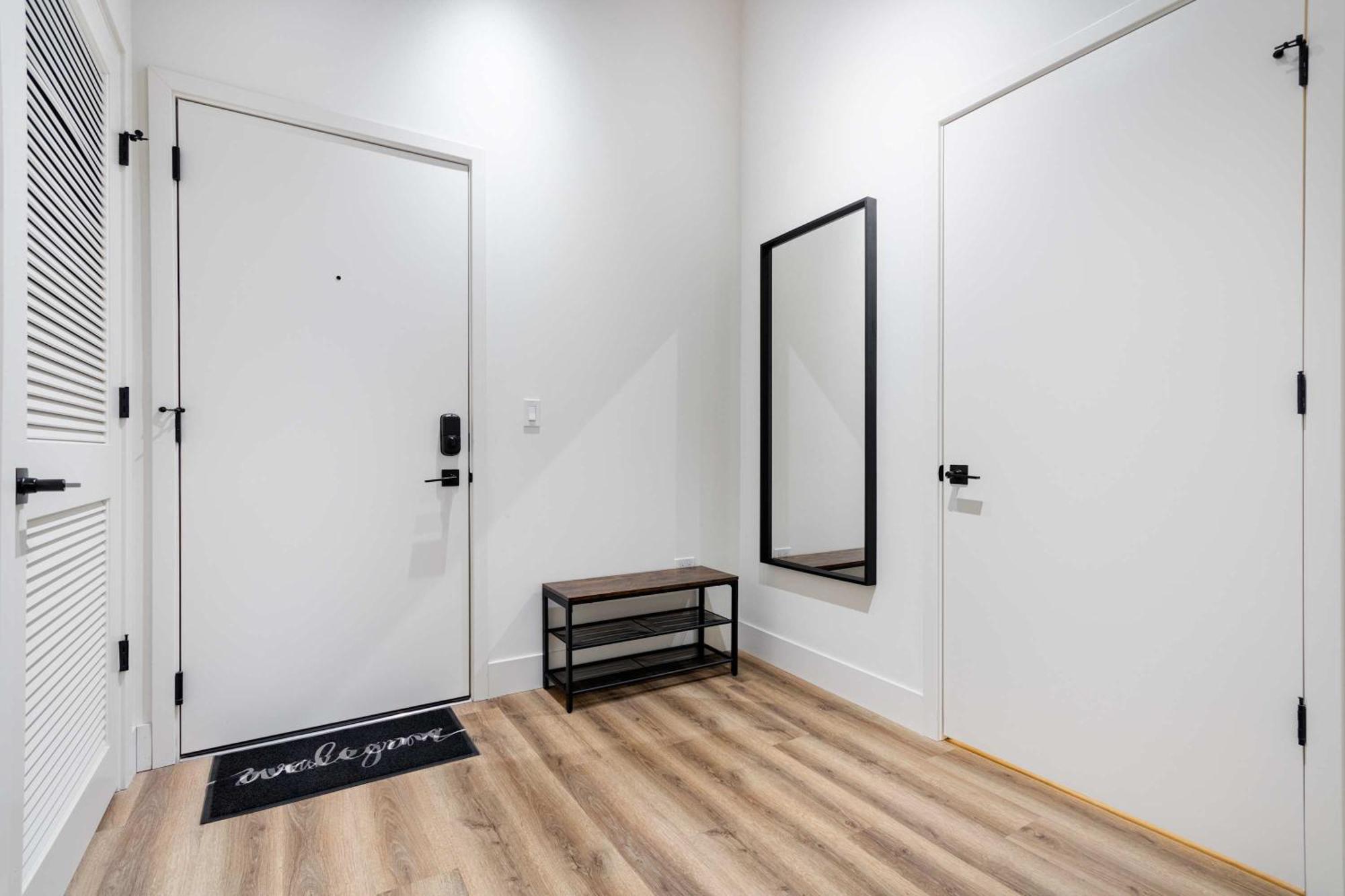 River North Rooftop With In And Out Parking 6 Apartment *