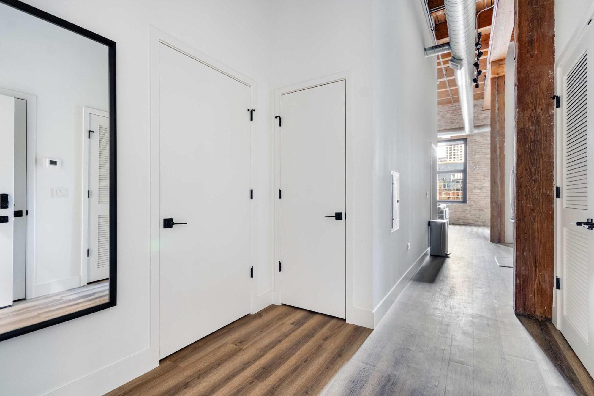 Apartment River North Rooftop With In And Out Parking 6 Chicago