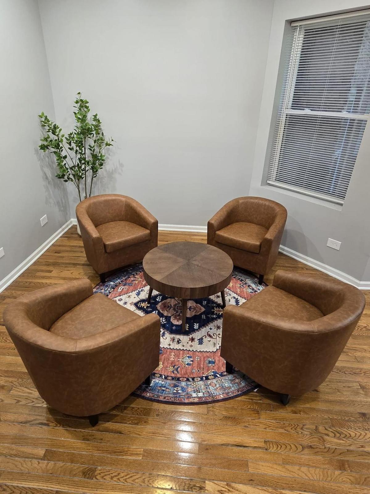 Luxe Loft Vibe With King - 4br 3ba * Chicago