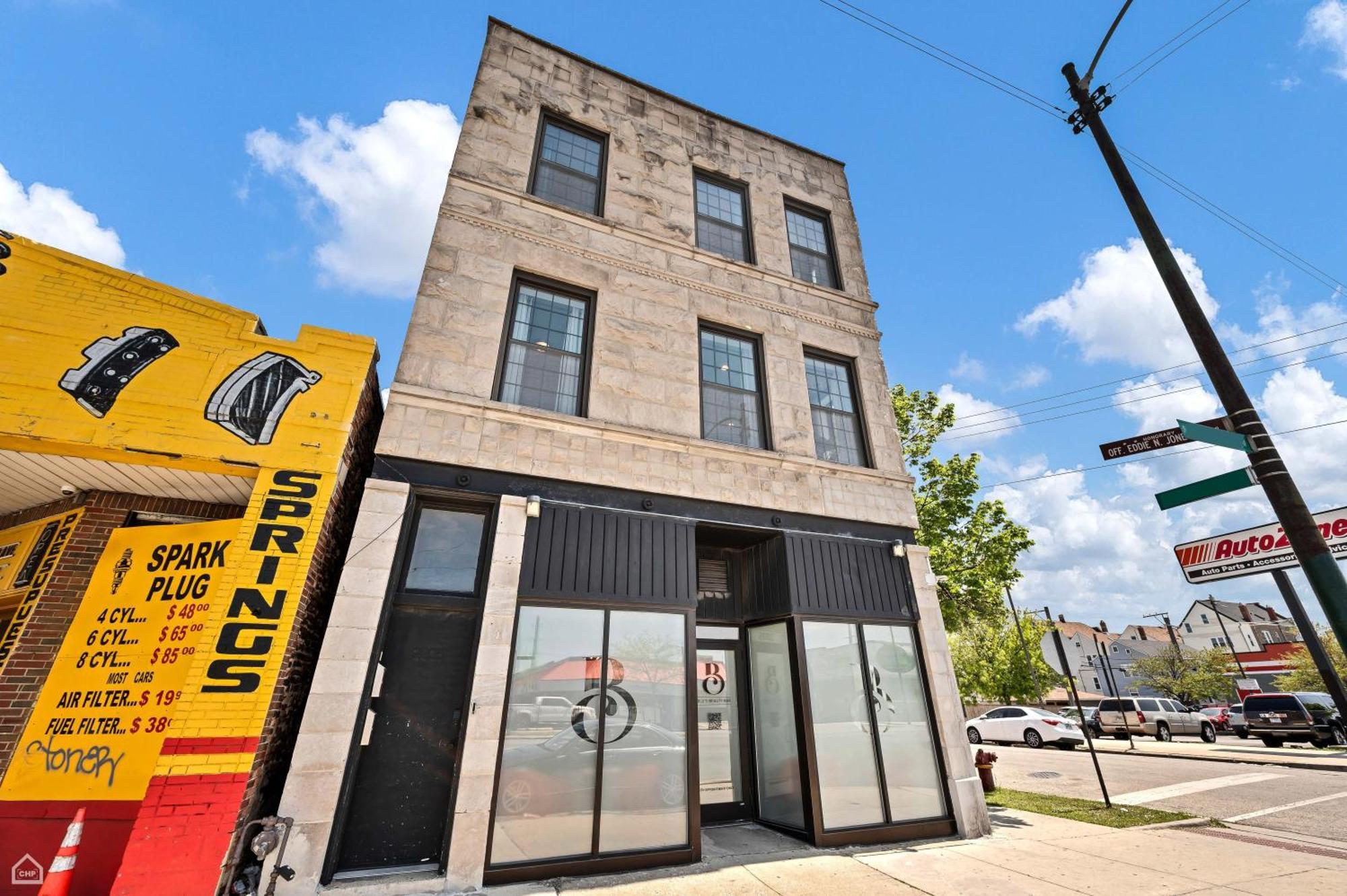 Apartment Modern, Spacious 3br Minutes To Downtown! *