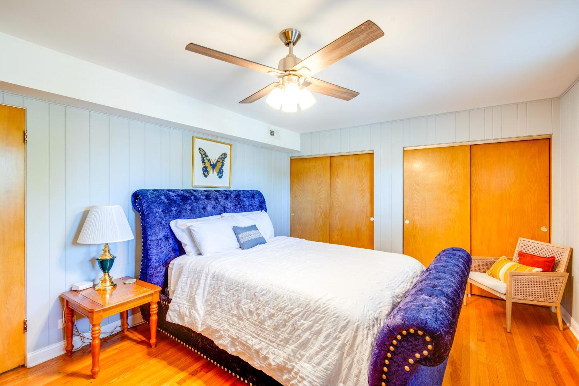 Walk To Train & Bus: Updated Apartment