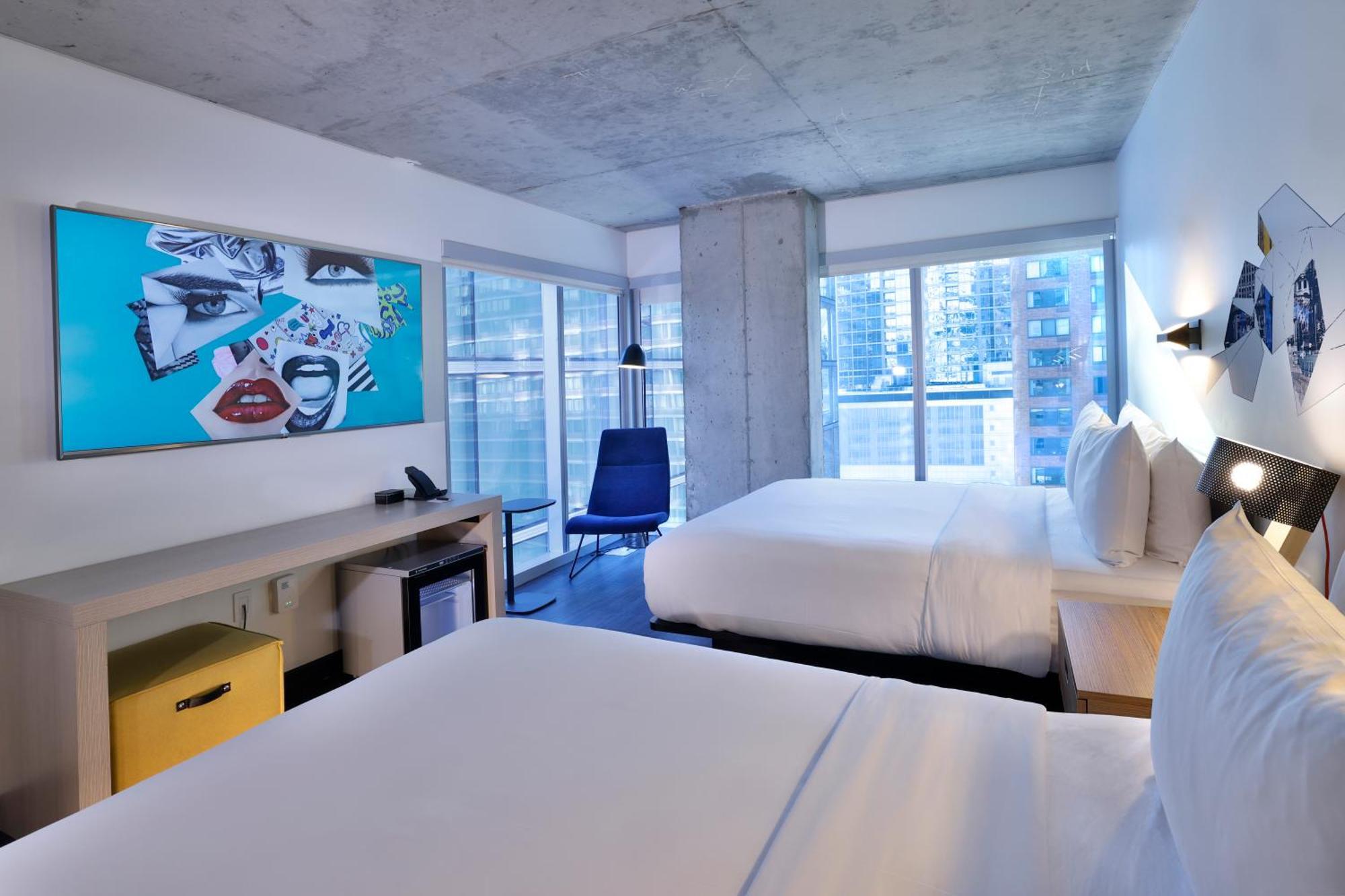 Aloft Mag Mile Hotel