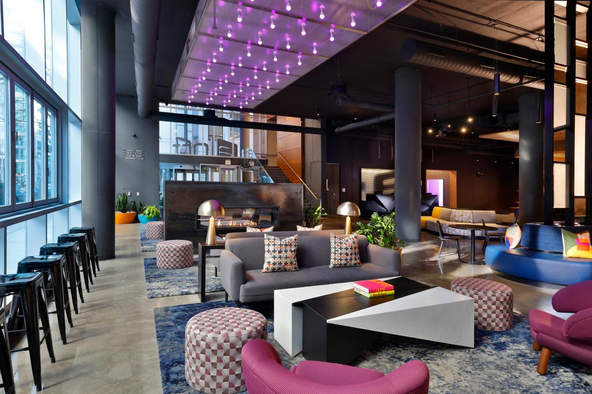 Aloft Mag Mile Chicago