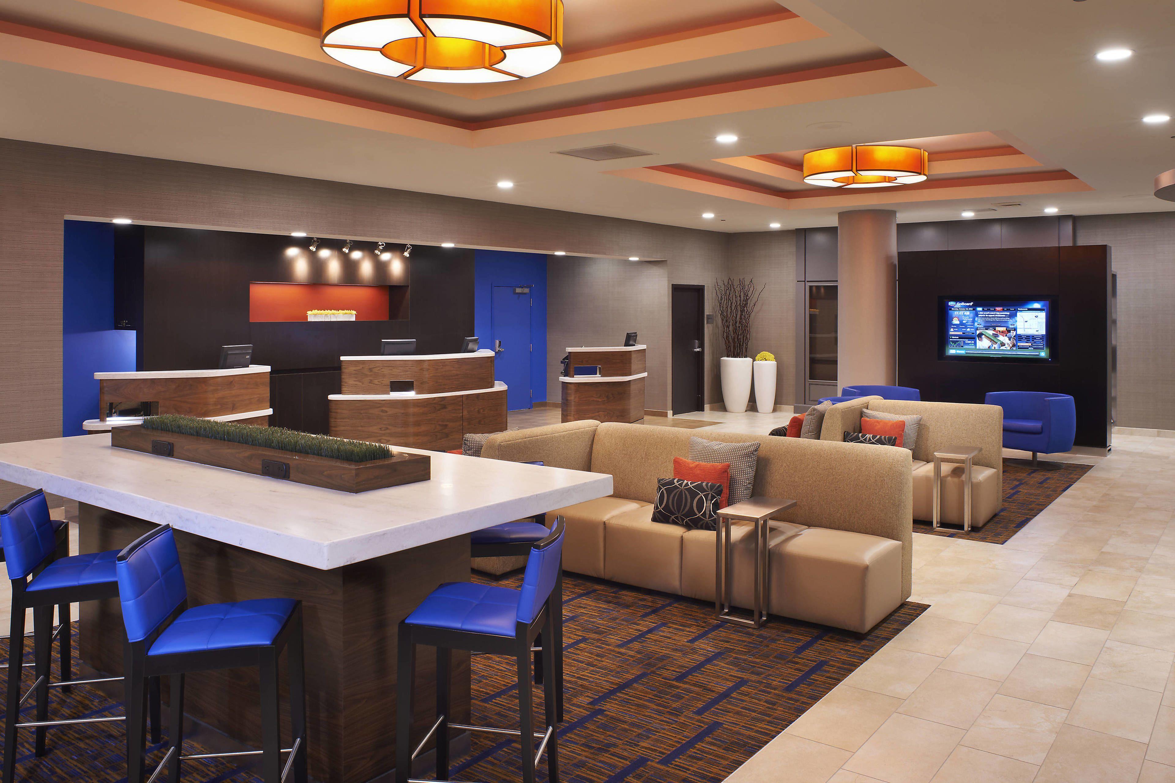 Hotel Courtyard By Marriott Downtown/river North 3*