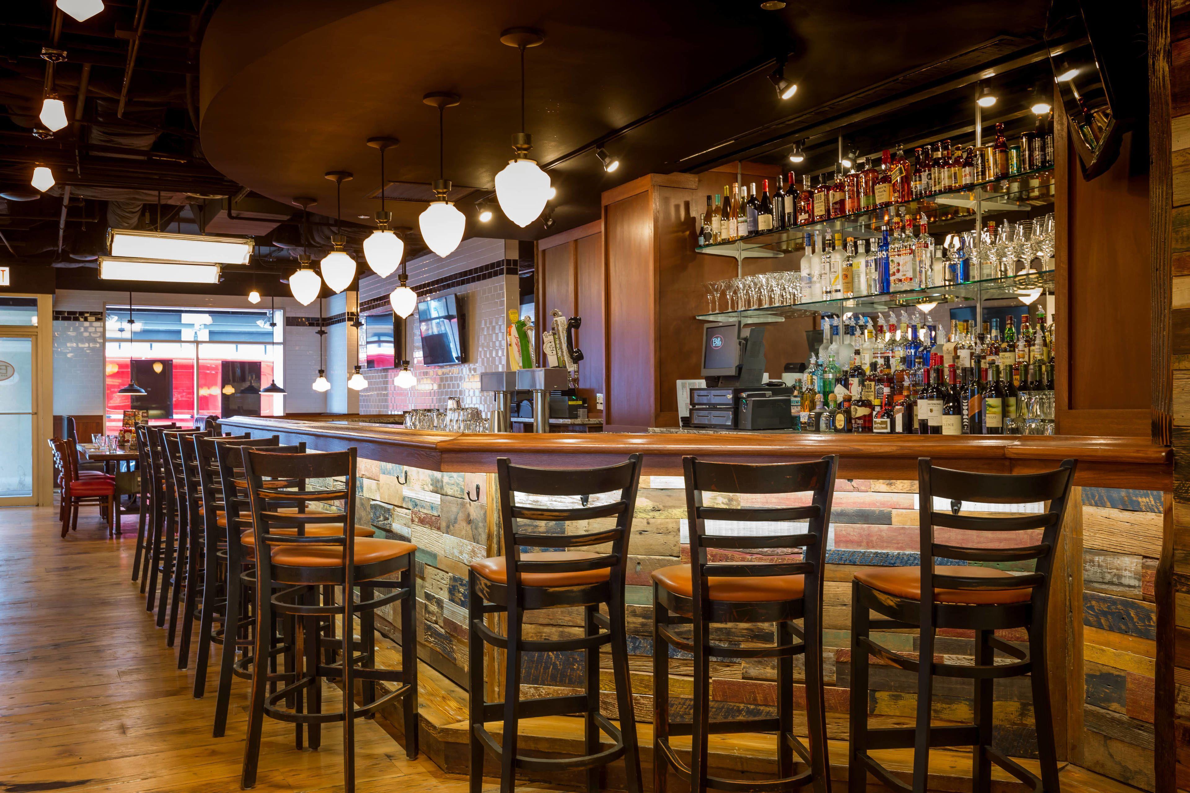 Courtyard By Marriott Downtown/river North