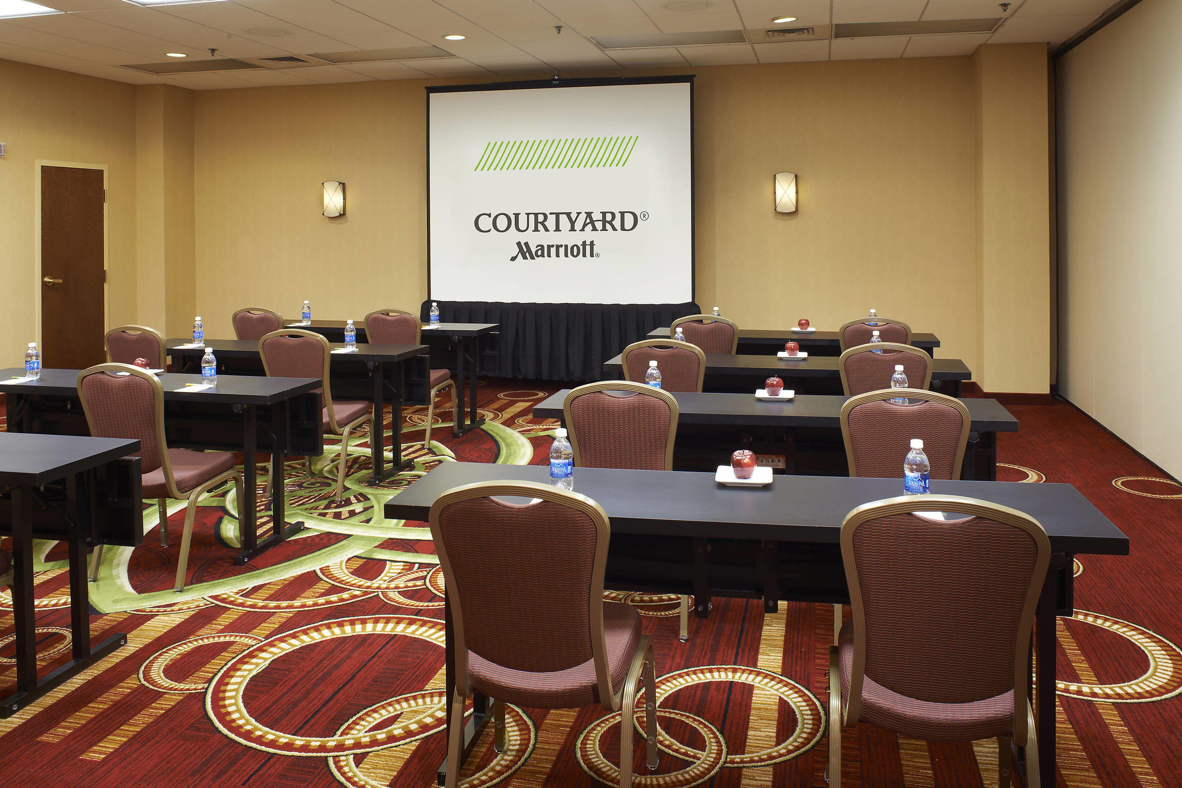 Hotel Courtyard By Marriott Downtown/river North Chicago