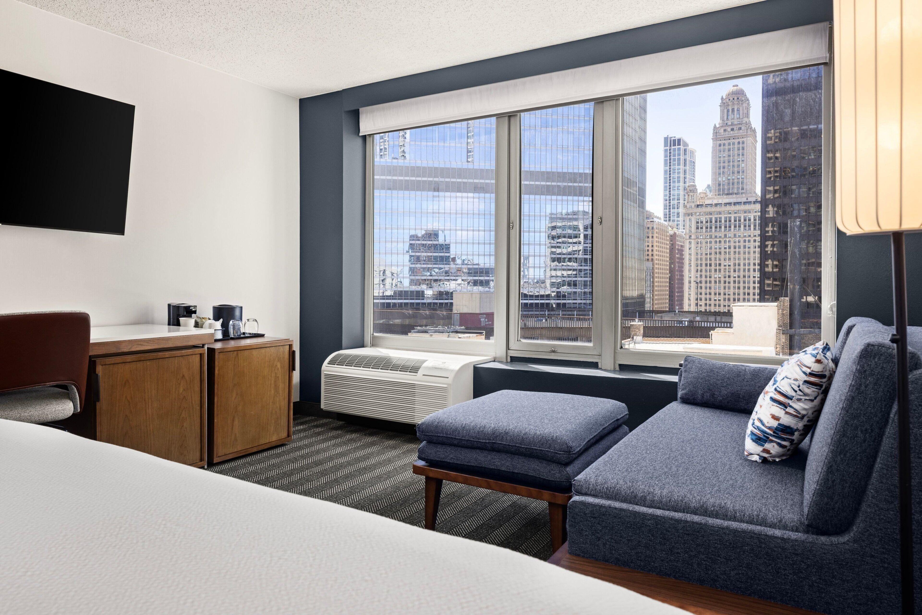 Courtyard By Marriott Downtown/river North Hotel Chicago