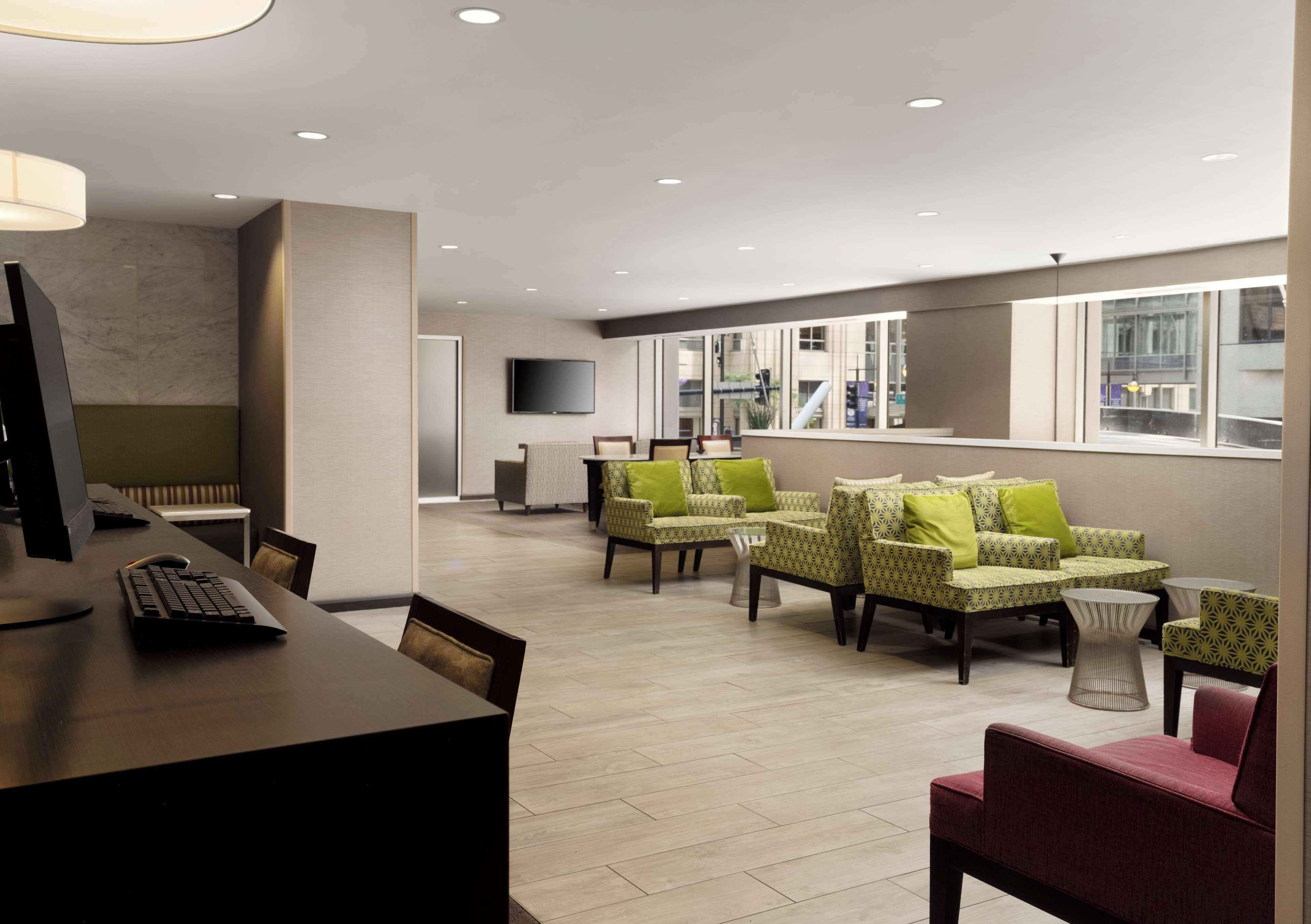 Hampton Downtown/magnificent Mile