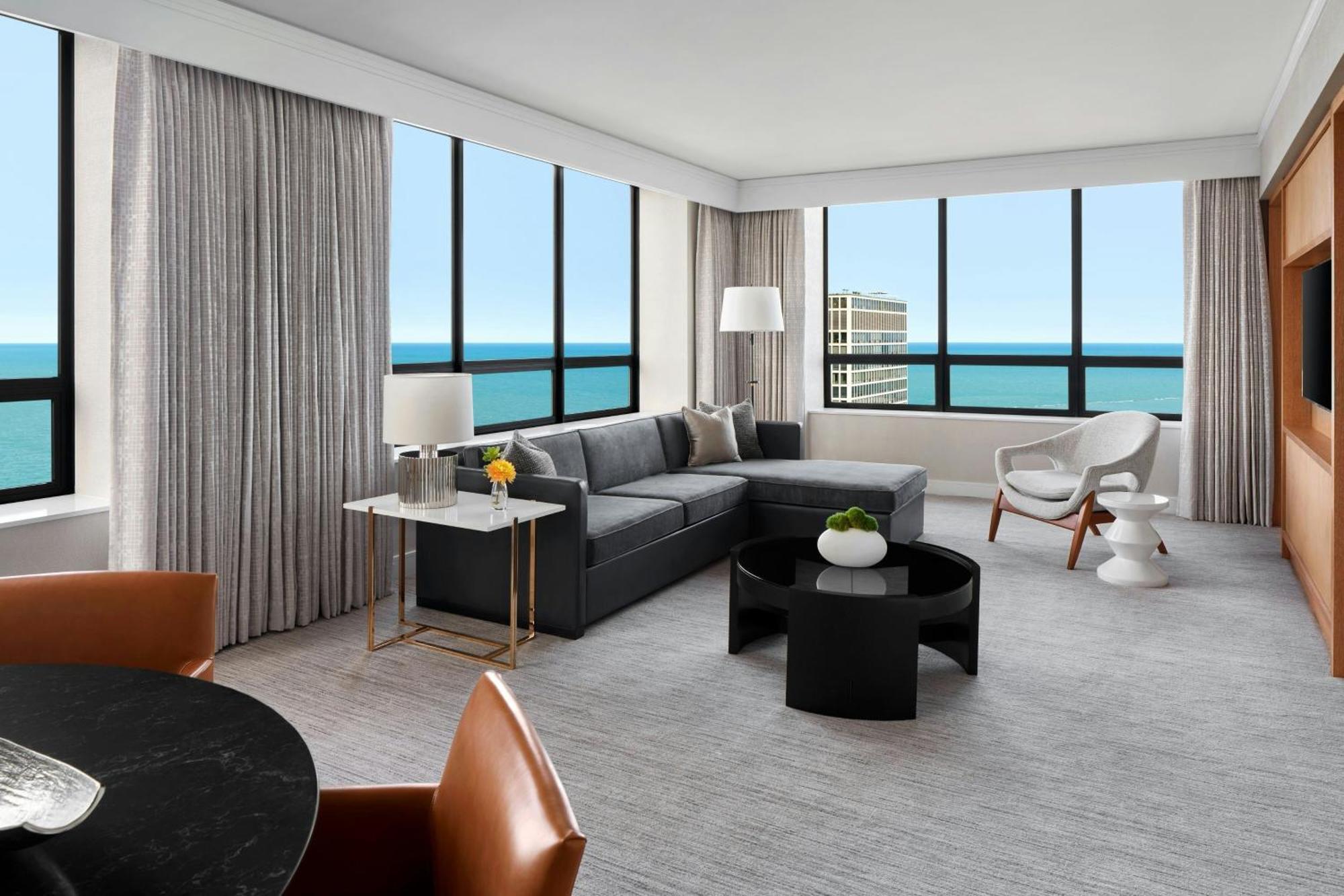 The Ritz-carlton, Hotel