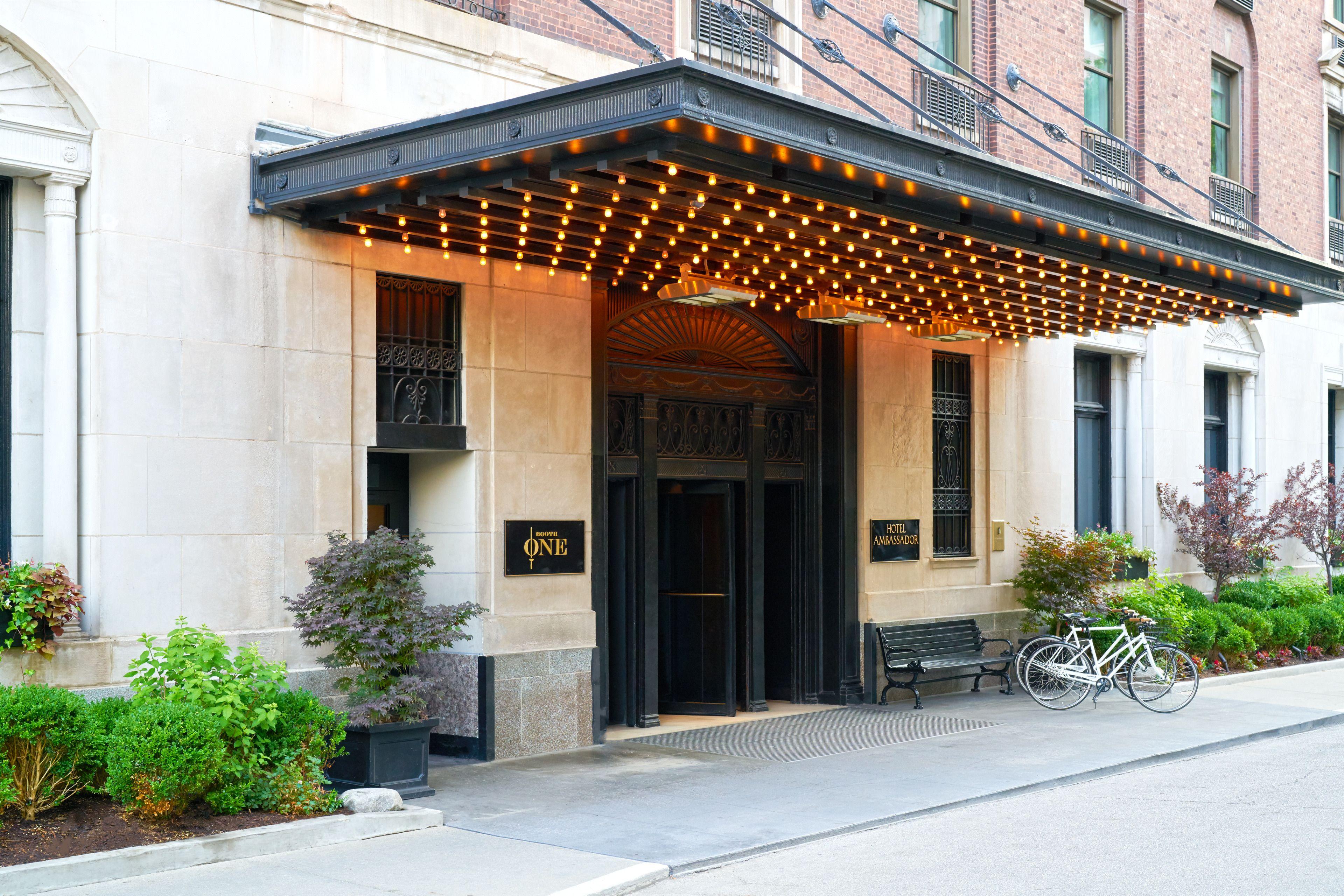 Hotel Ambassador Chicago, Part Of Jdv By Hyatt 4*