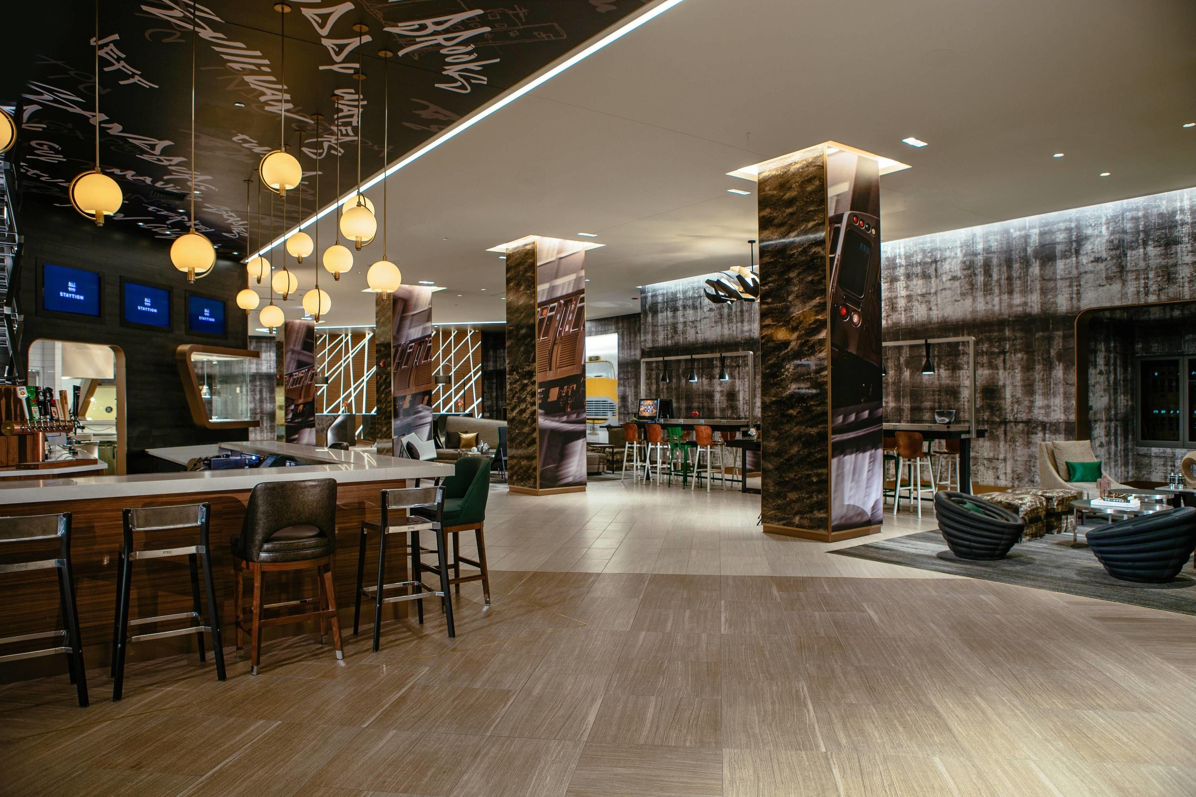 Hotel Renaissance Downtown