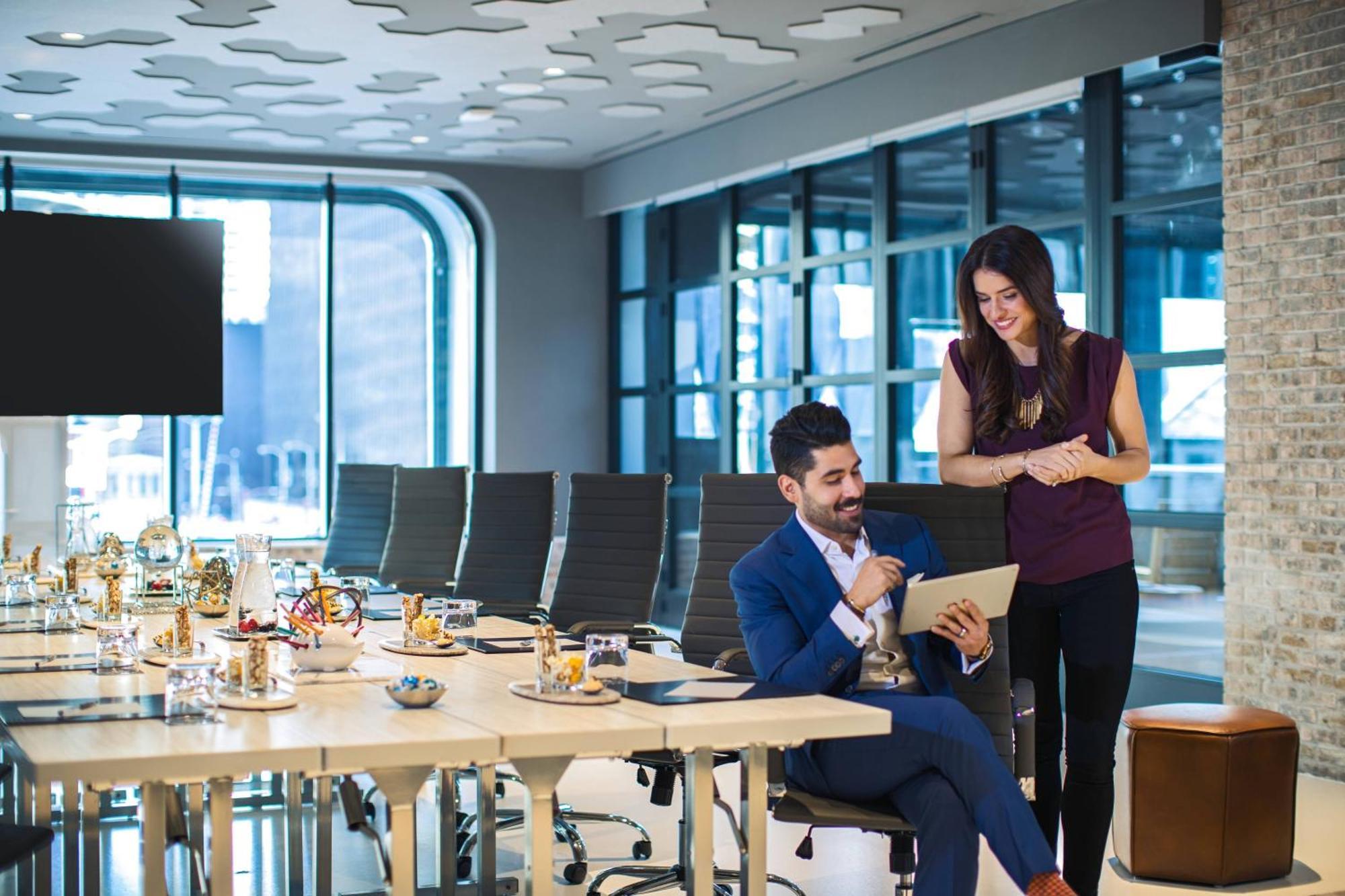 Renaissance Downtown Hotel 4*