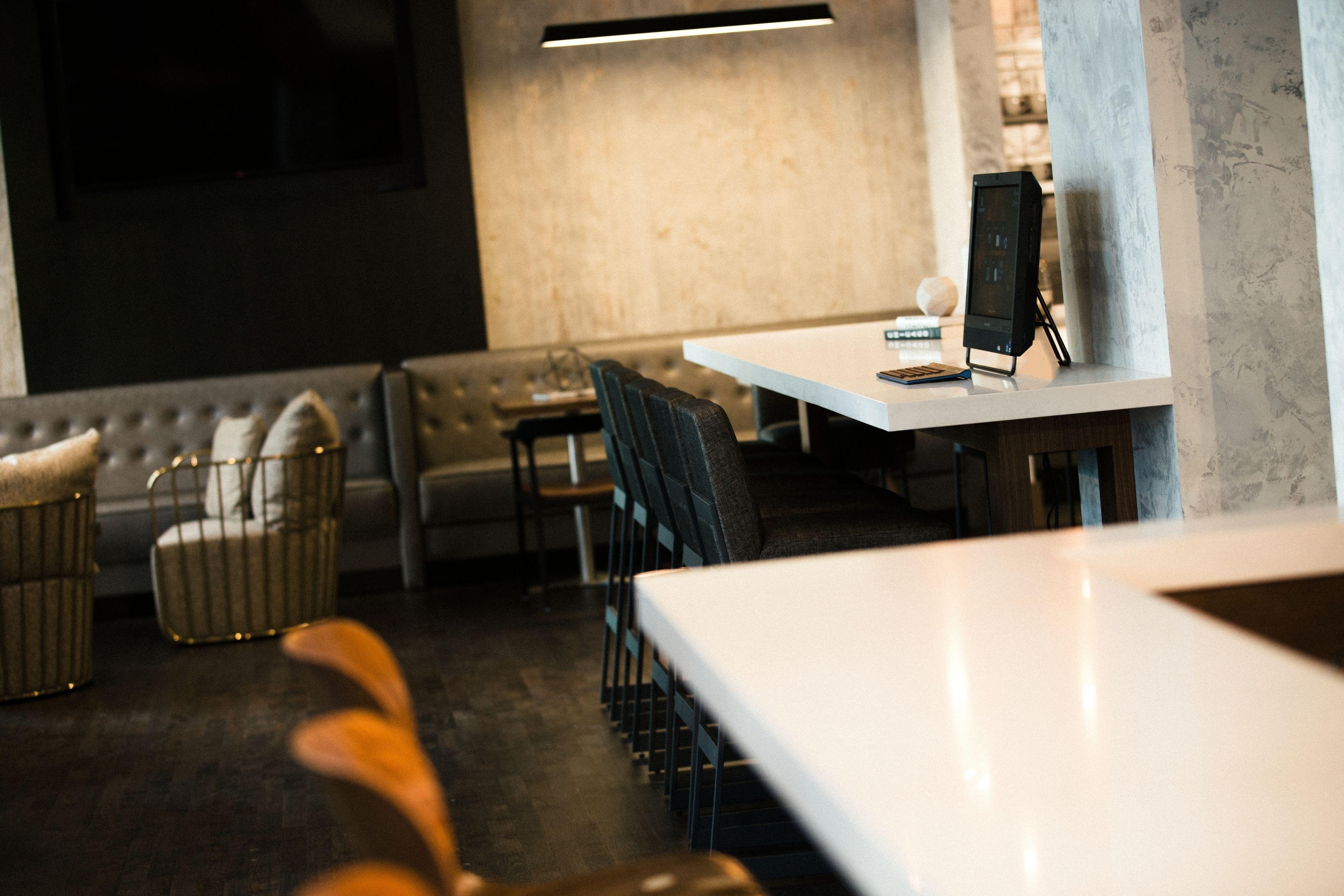 Renaissance Downtown Hotel