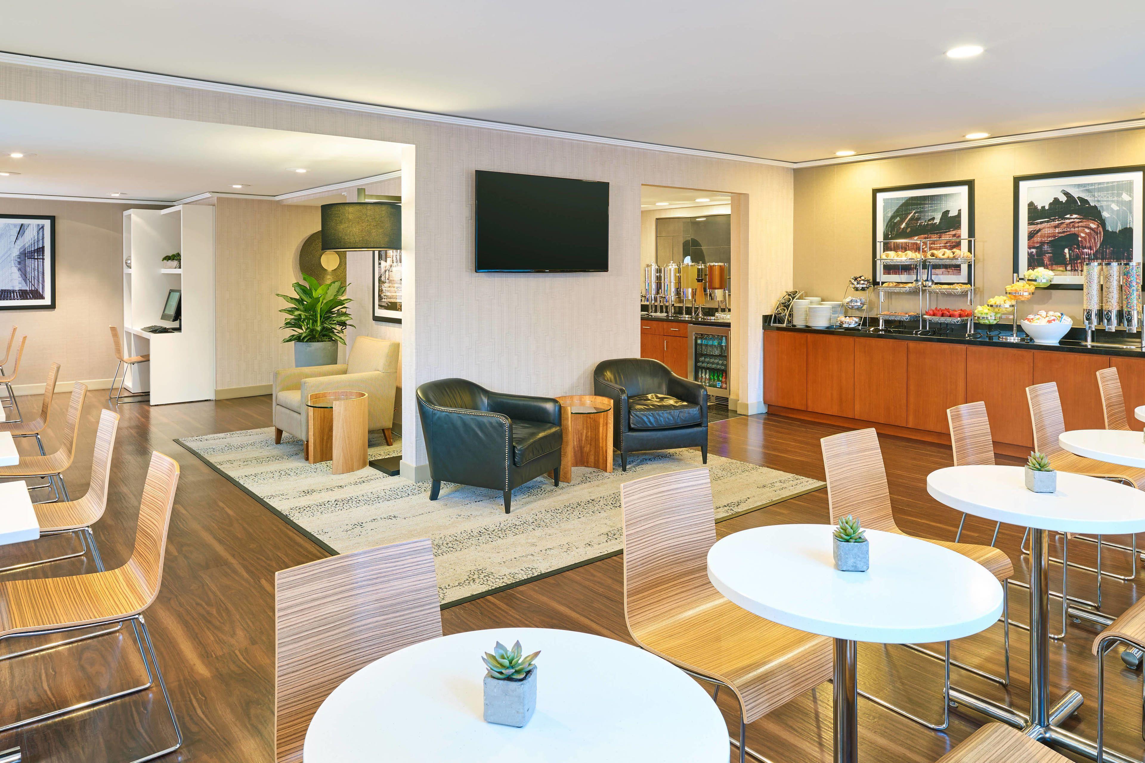 Hotel The Westin Michigan Avenue 4*