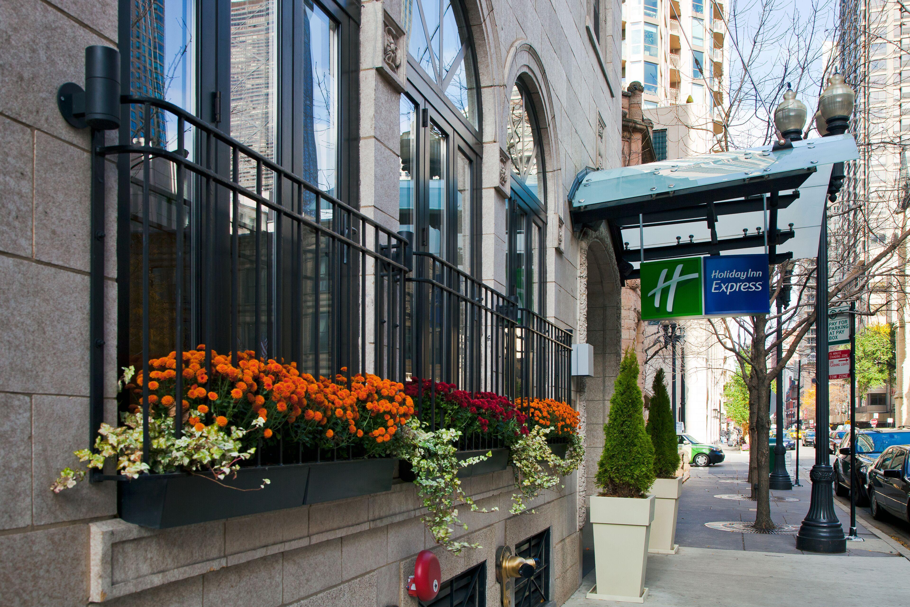 Express - Magnificent Mile By Ihg Hotel