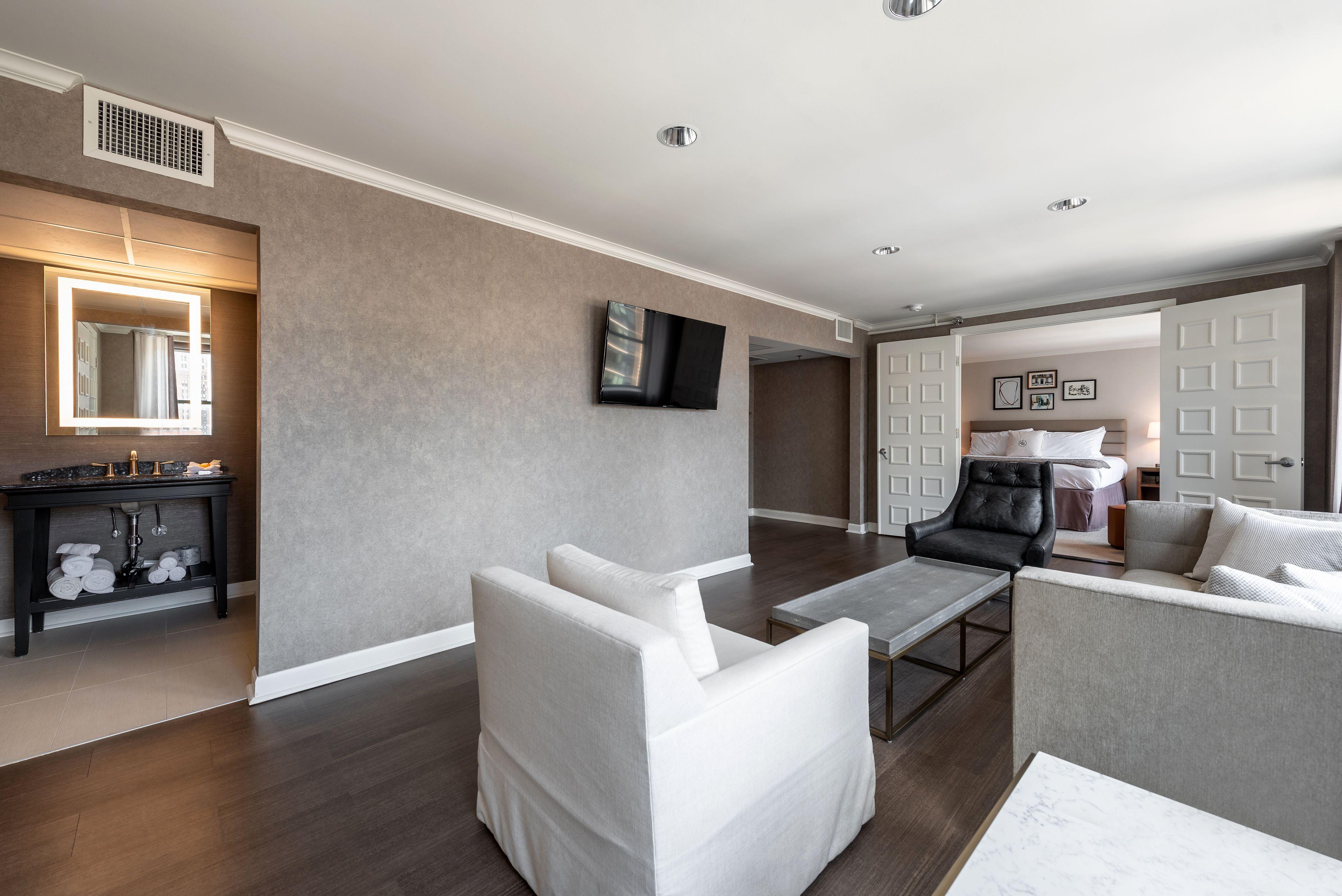 Claridge House Chicago, Tapestry Collection By Hilton Hotel