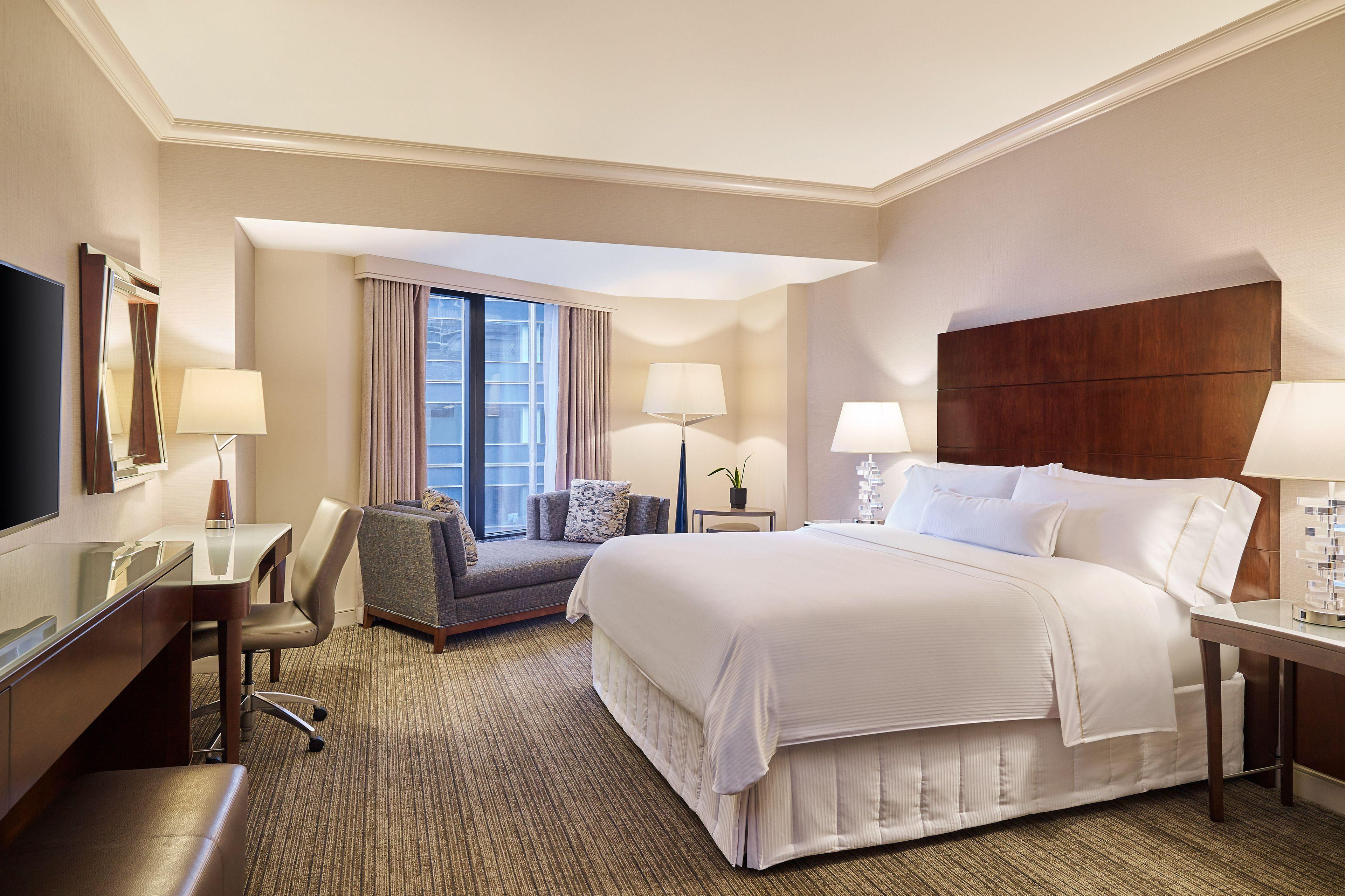 The Westin River North Hotel