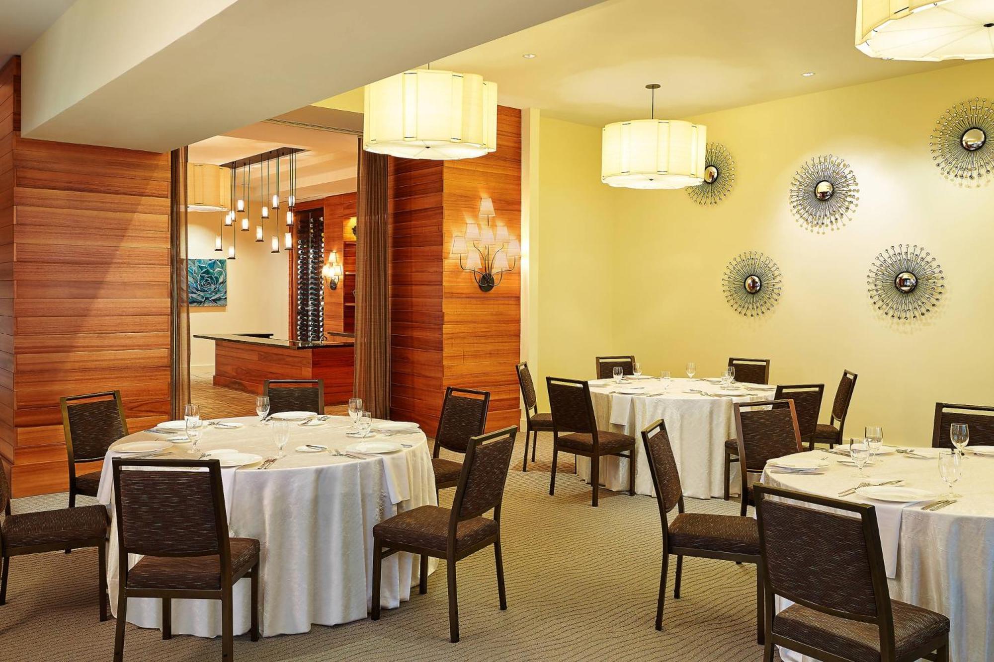 The Westin River North Hotel 4*