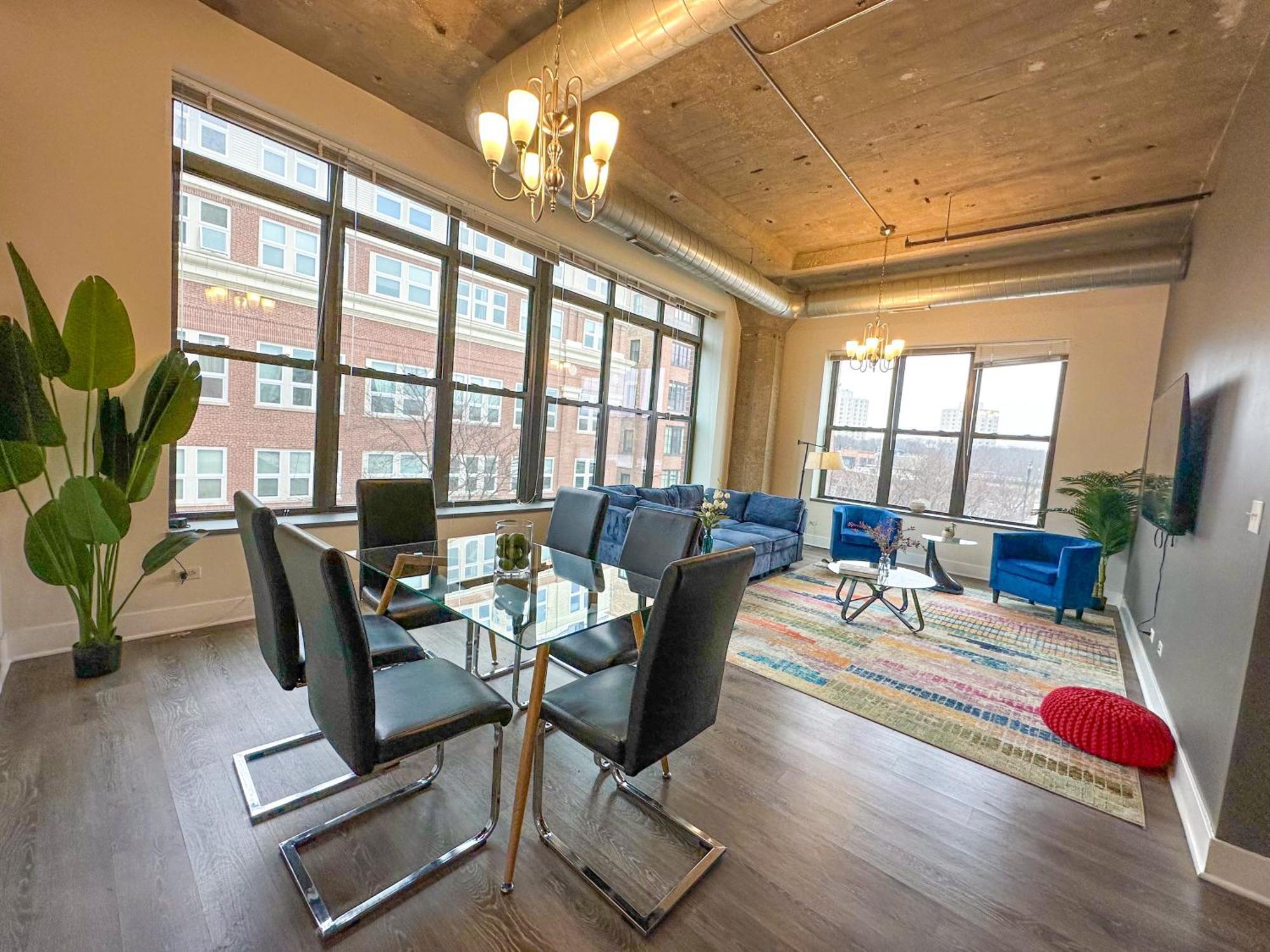 Apartment Mccormick Place: Spacious 3br Family Haven *