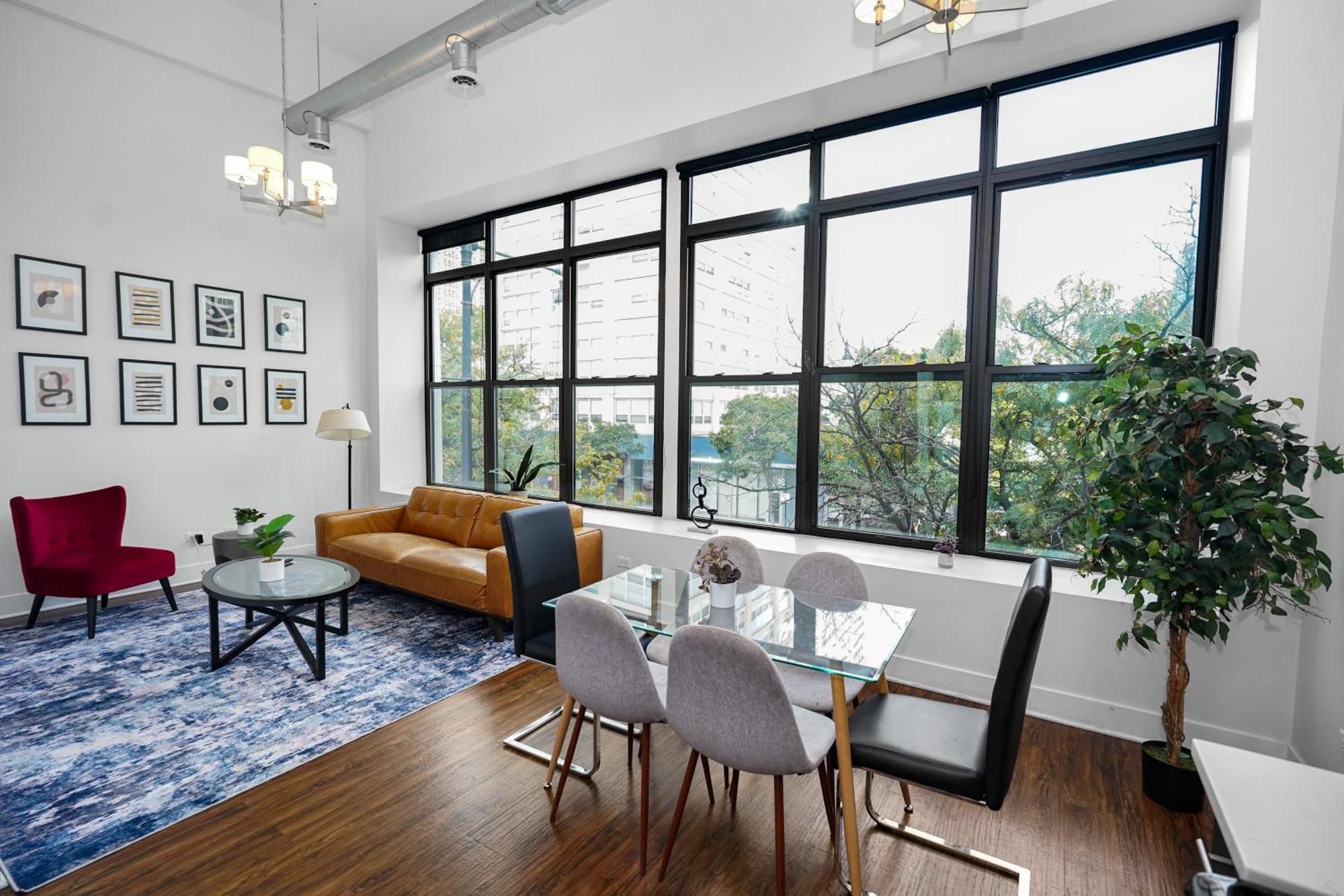 Views And Convenient 3br For Group Of 8 Guests Near Mccormick, Shedd Aquarium, Museum Campus & Navy Pier Apartment