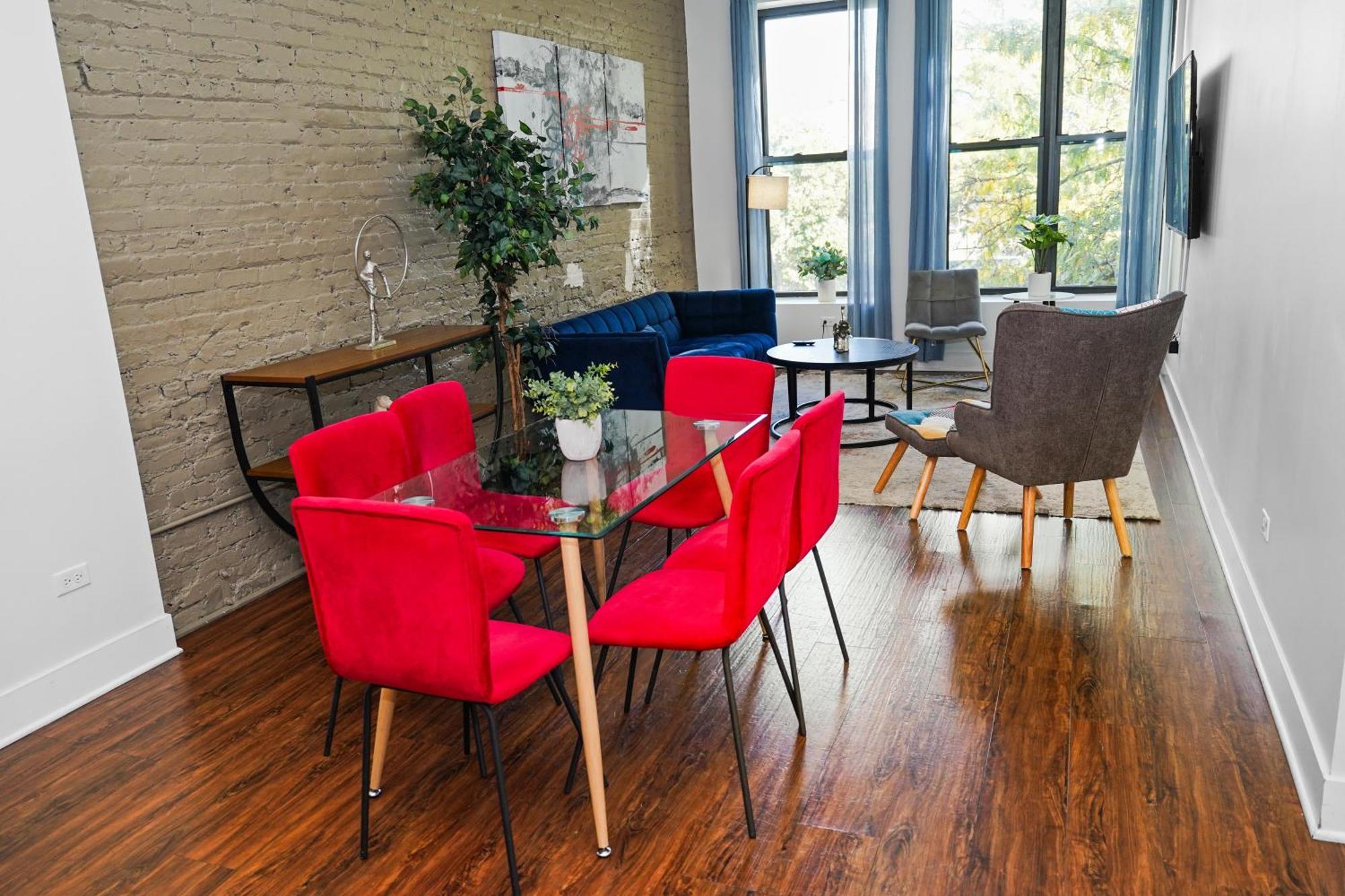 South Loop 3br Group Comfort Near Downtown, Grant Park, Soldier Field And Mccormick Place Chicago