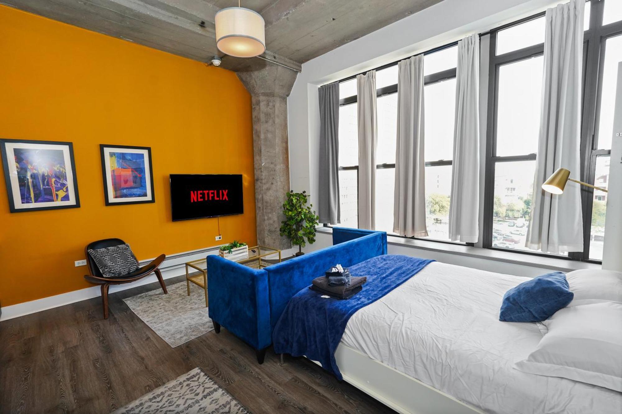 Apartment Luxury With Optional Parking And Gym Access Near Mccormick Place, Chinatown And Soldier Field