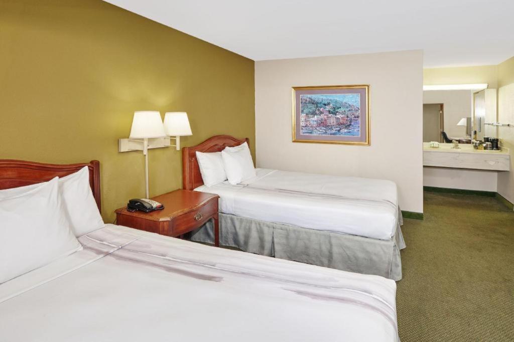 Hotel Shore 3*
